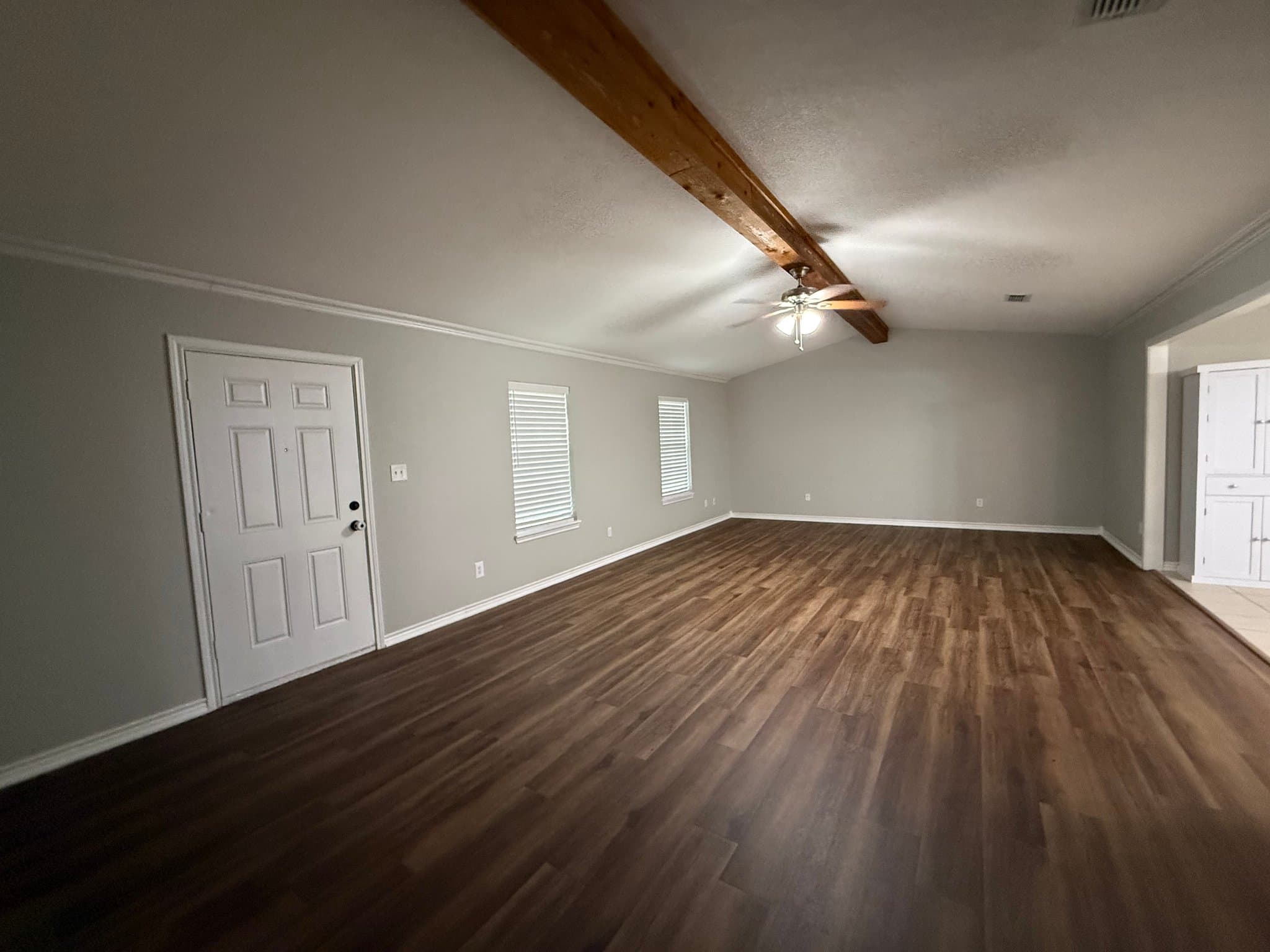 White Oak House: 518 E Center St
