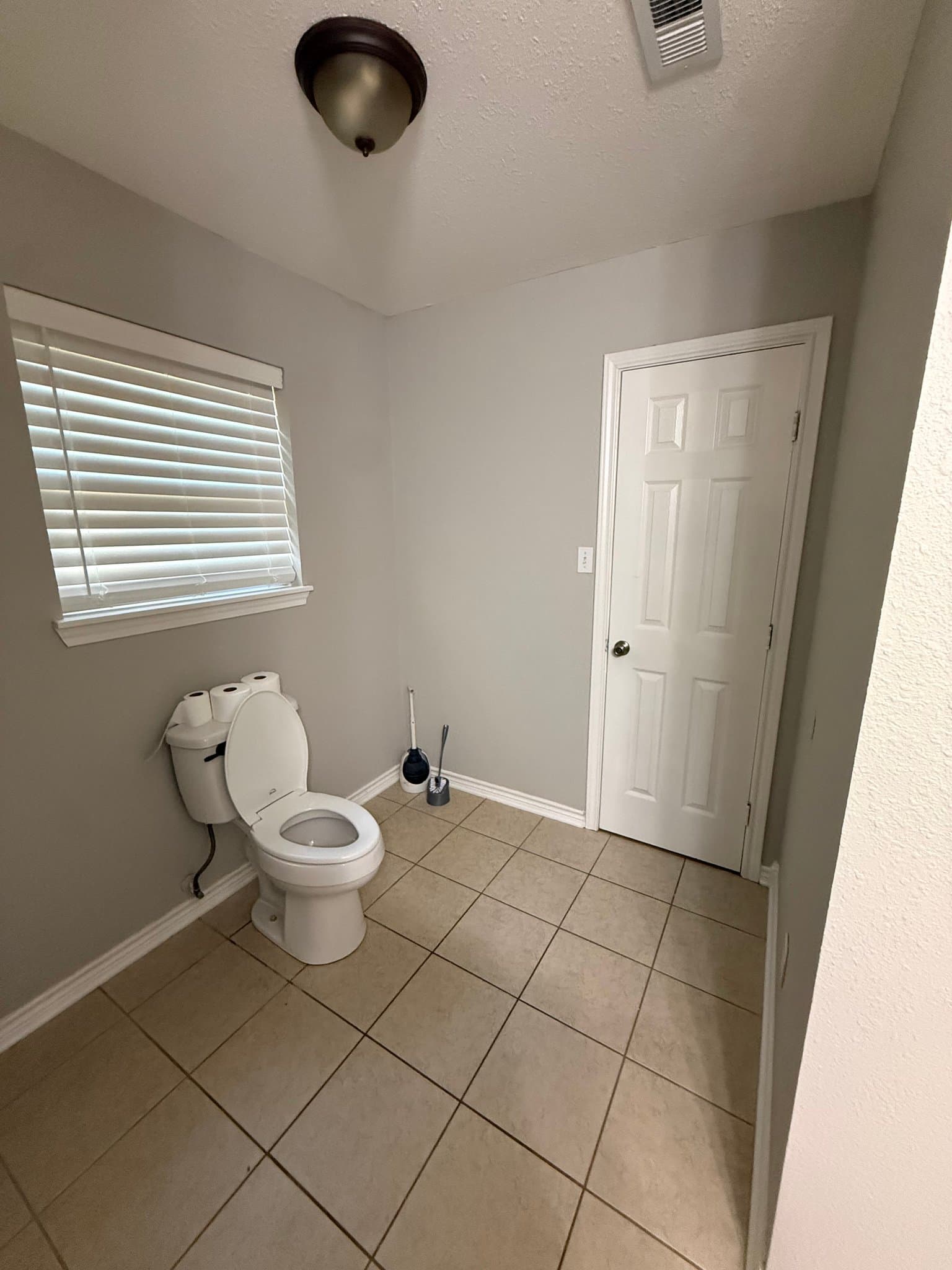 White Oak House: 518 E Center St