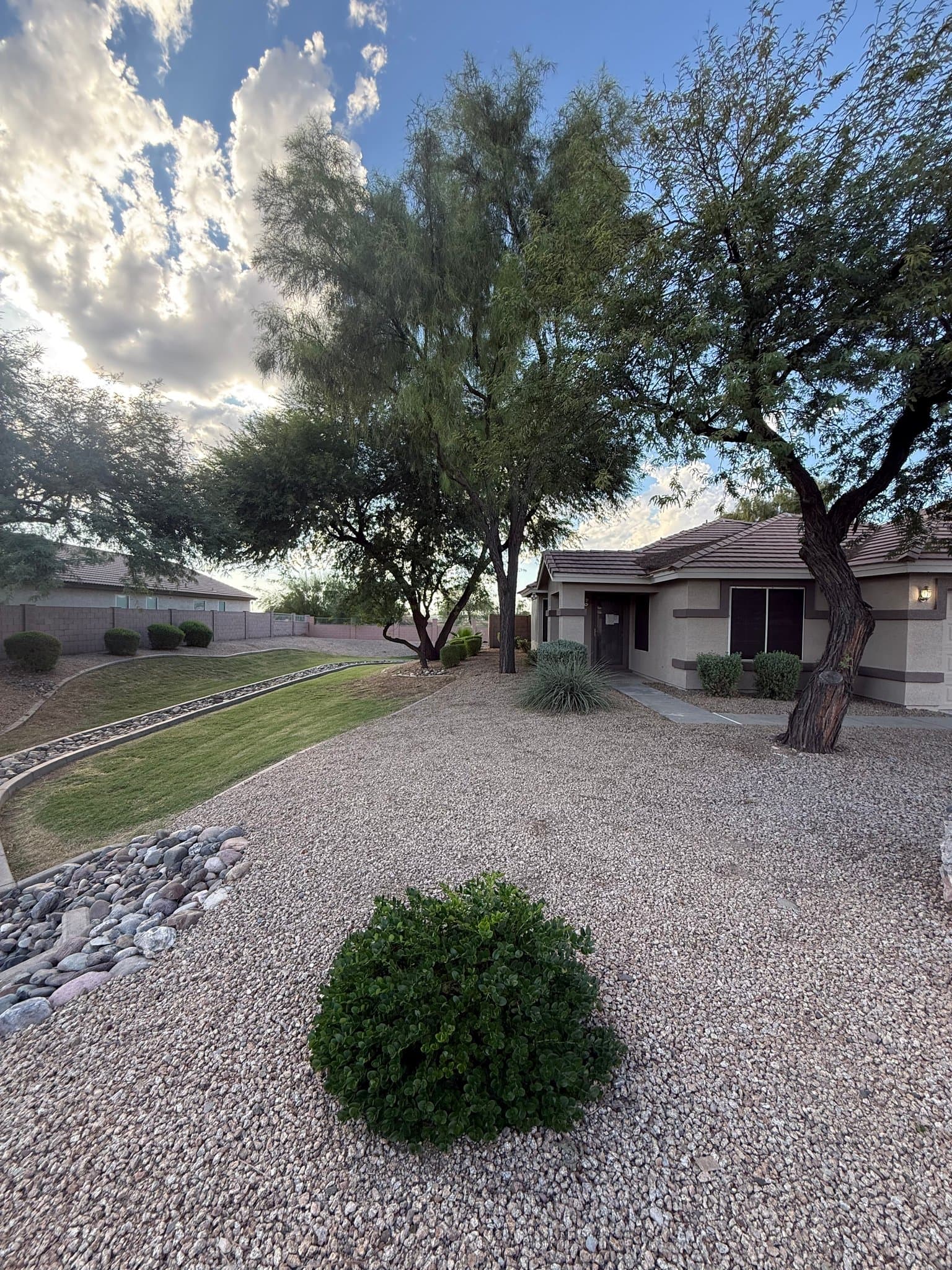 Phoenix House: 16036 N 11th Ave