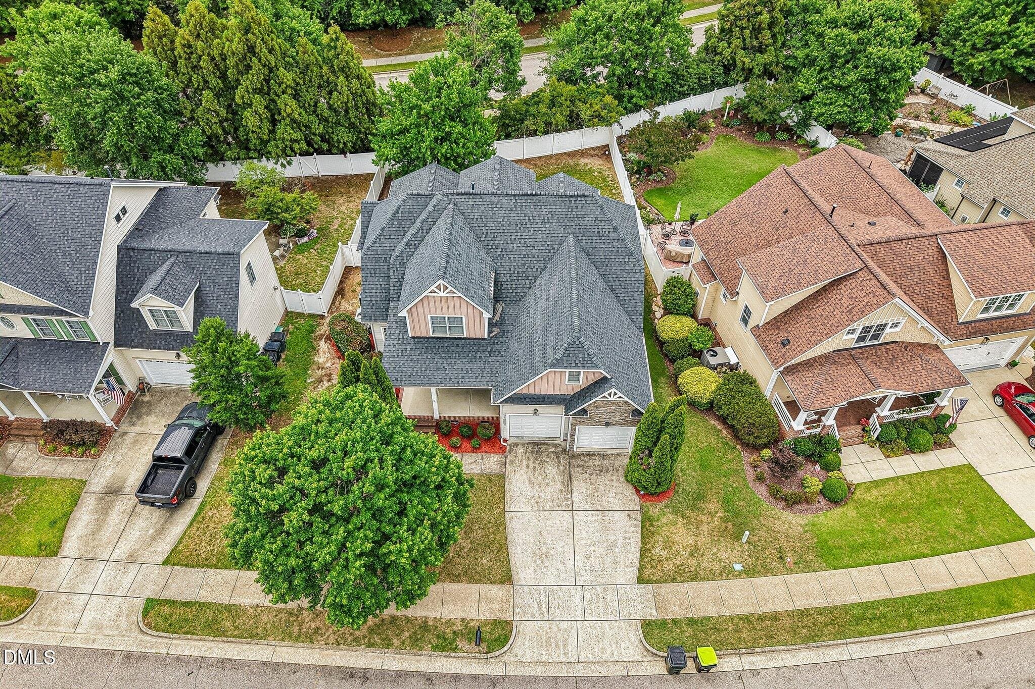 Knightdale House: 1025 Princeton View Ln