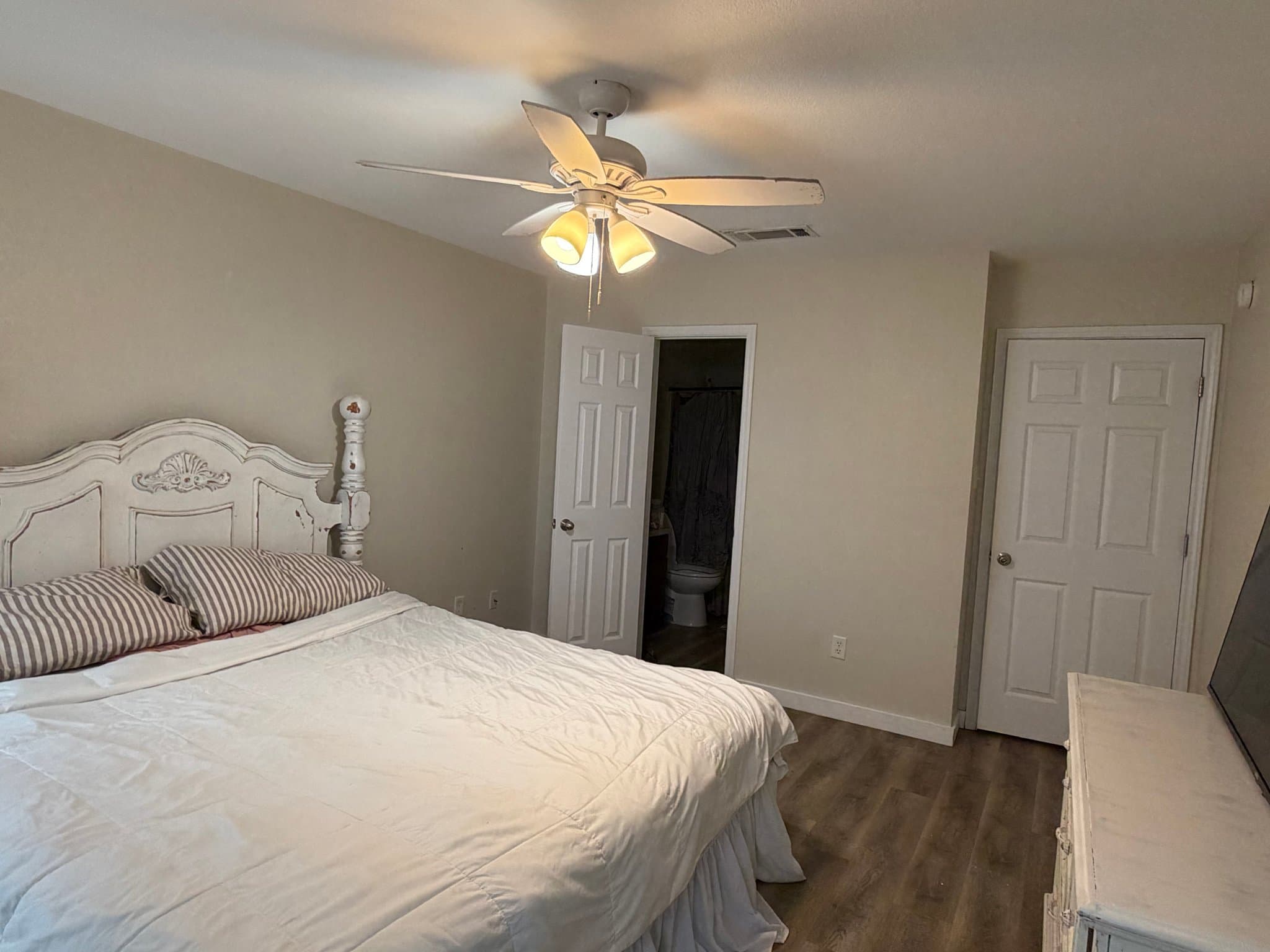 Temple House: 7115 Freedom Dr.