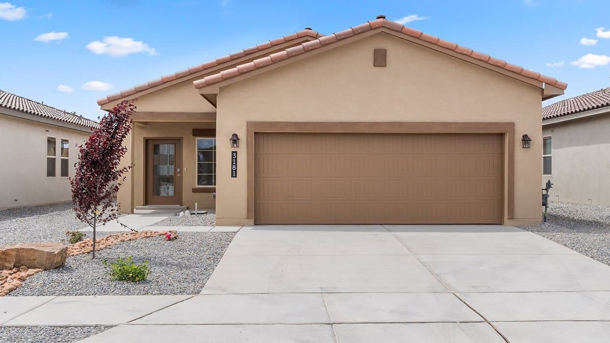 Albuquerque House: 10841 Sabino Loop SW