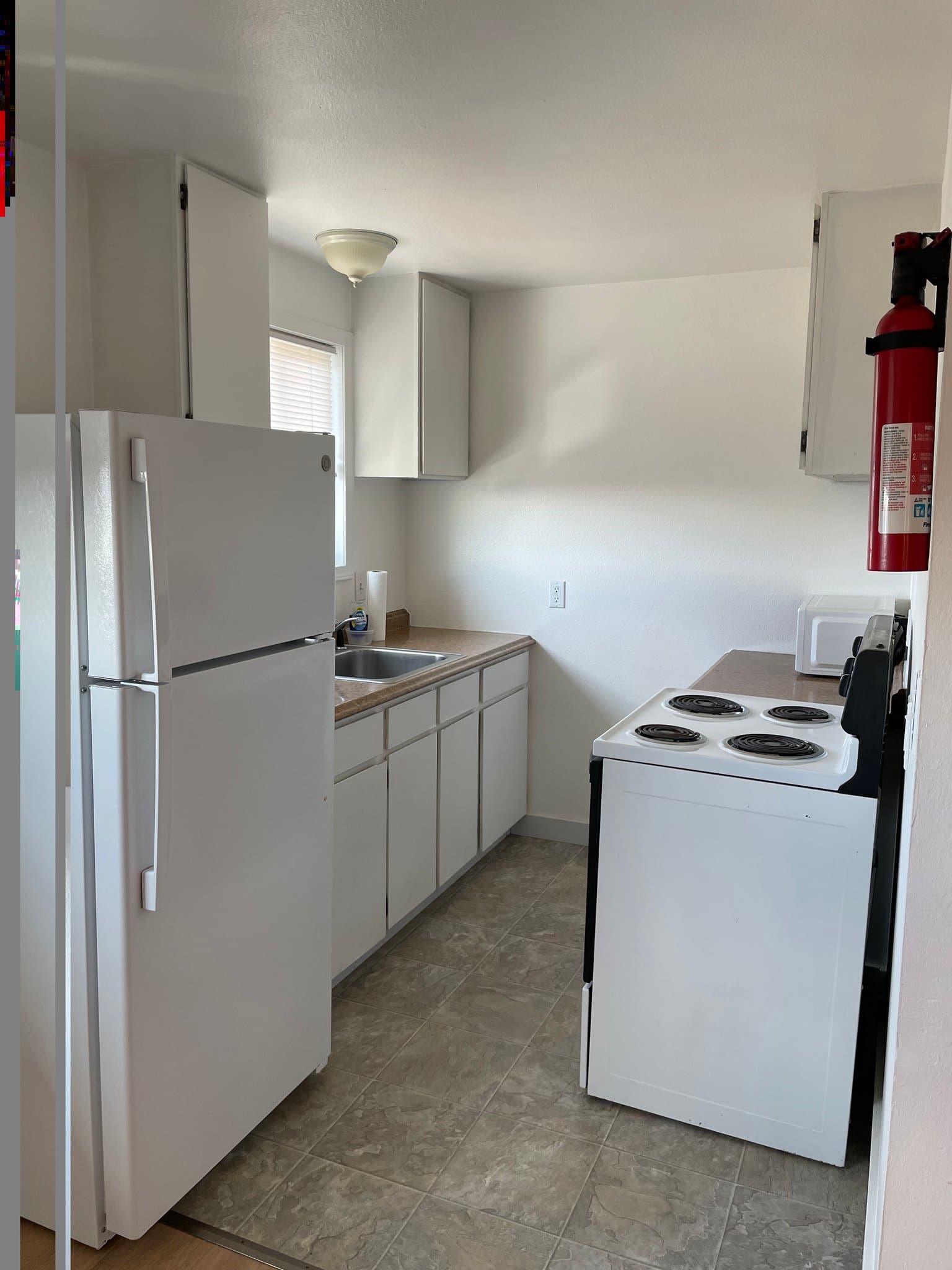 Newport Apartment: 166 NE 8th St