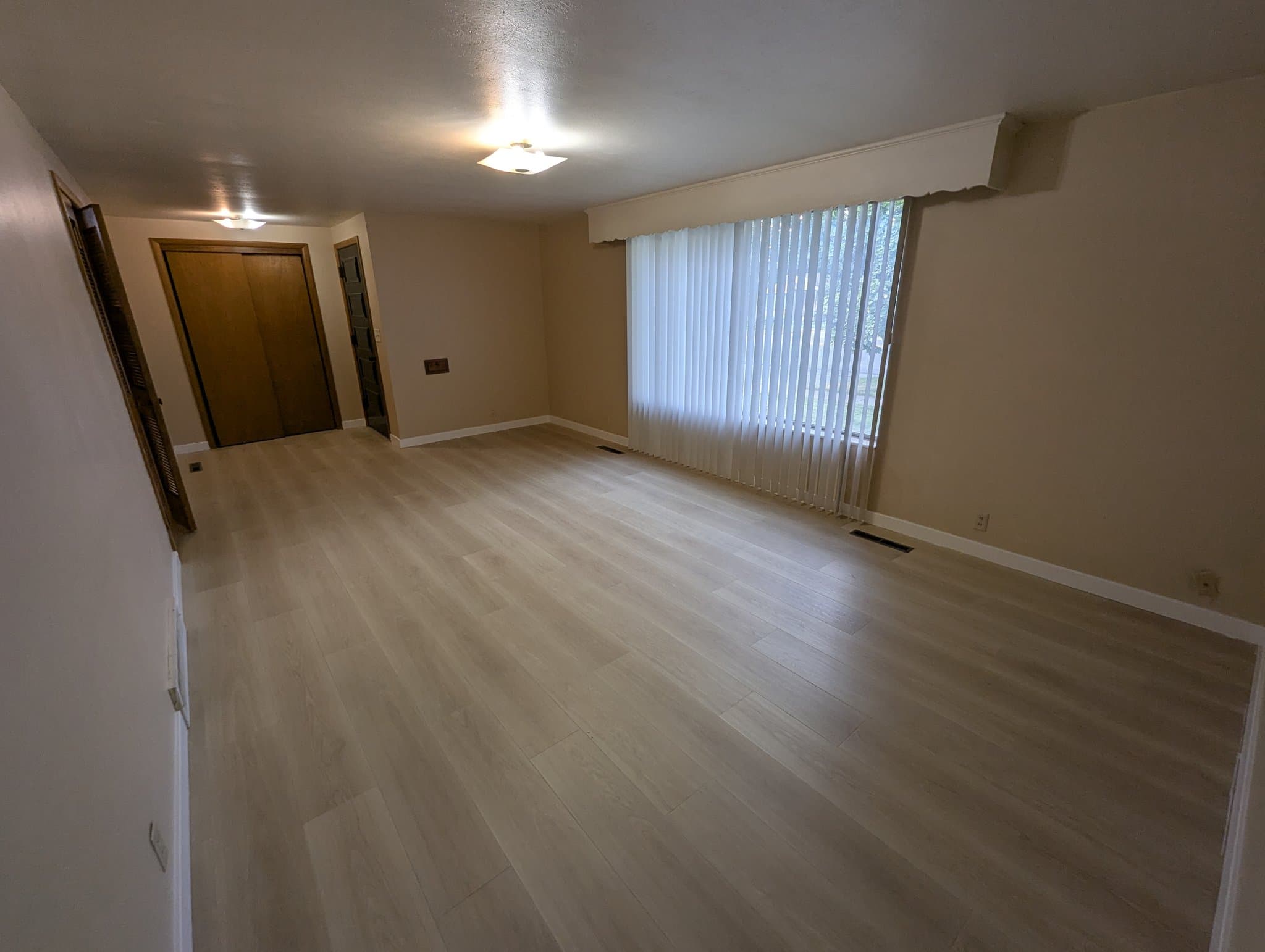Logan House: 186 E 700 N