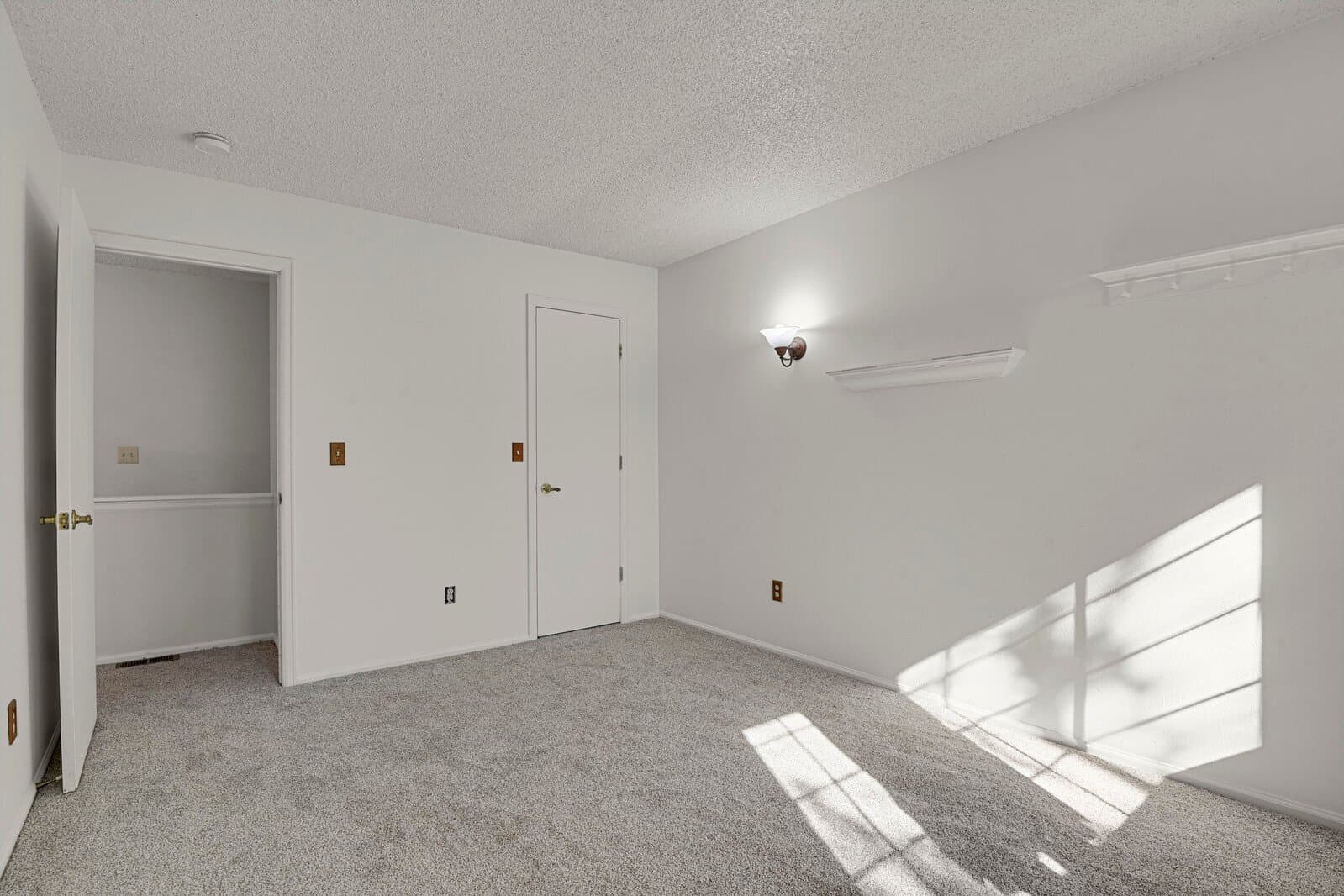 Thornton Townhome: 10112 Quivas St.