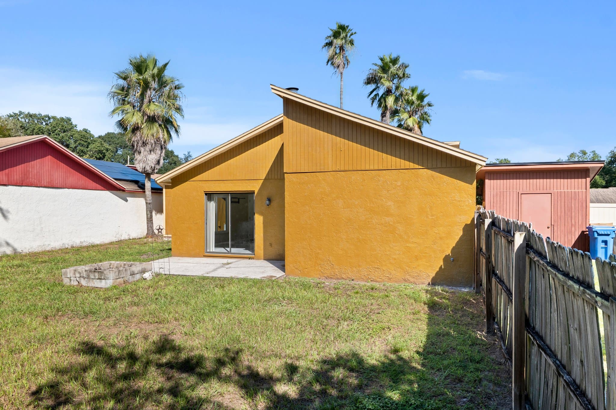Tampa House: 1947 Gregory Dr