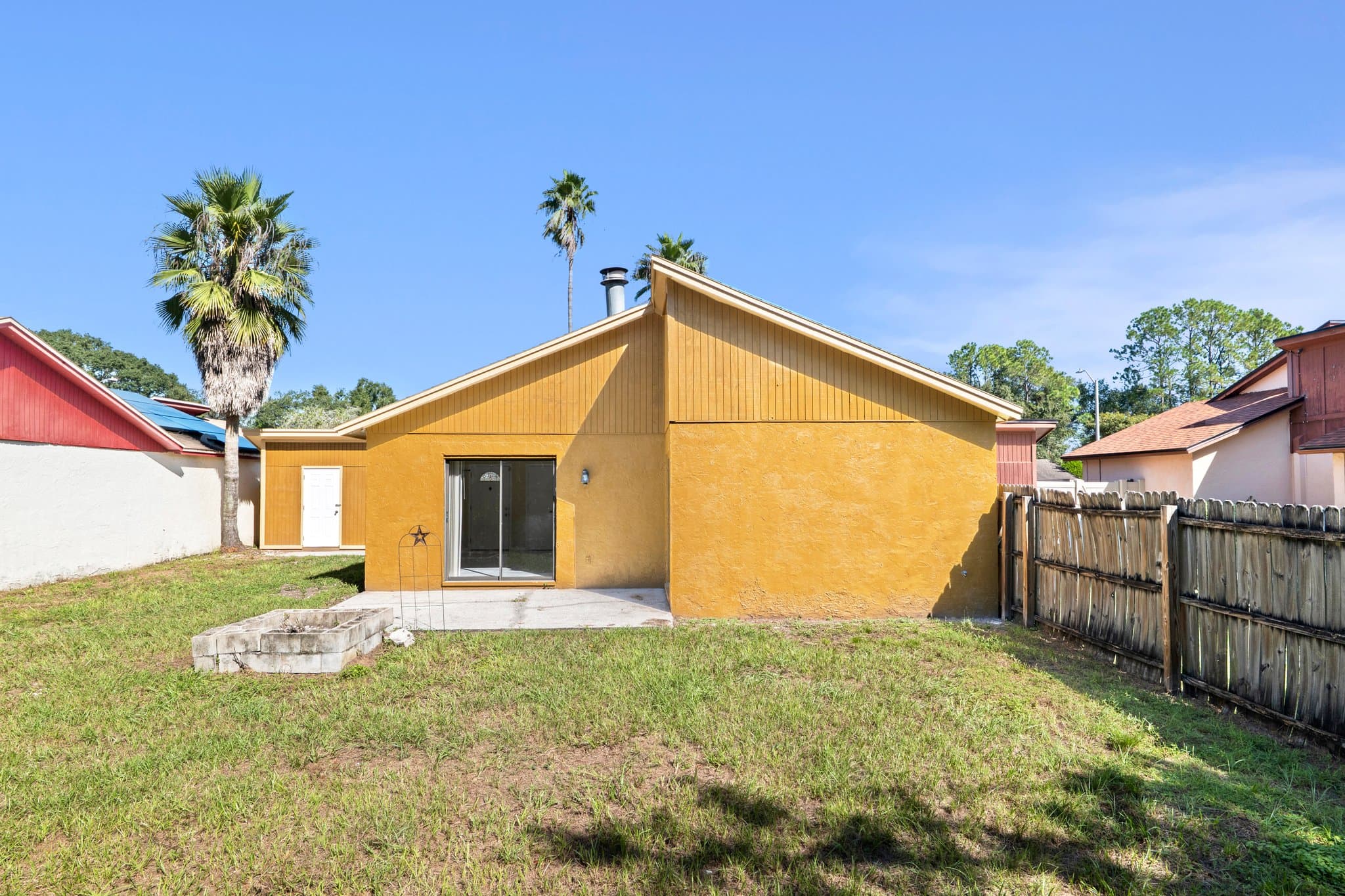 Tampa House: 1947 Gregory Dr