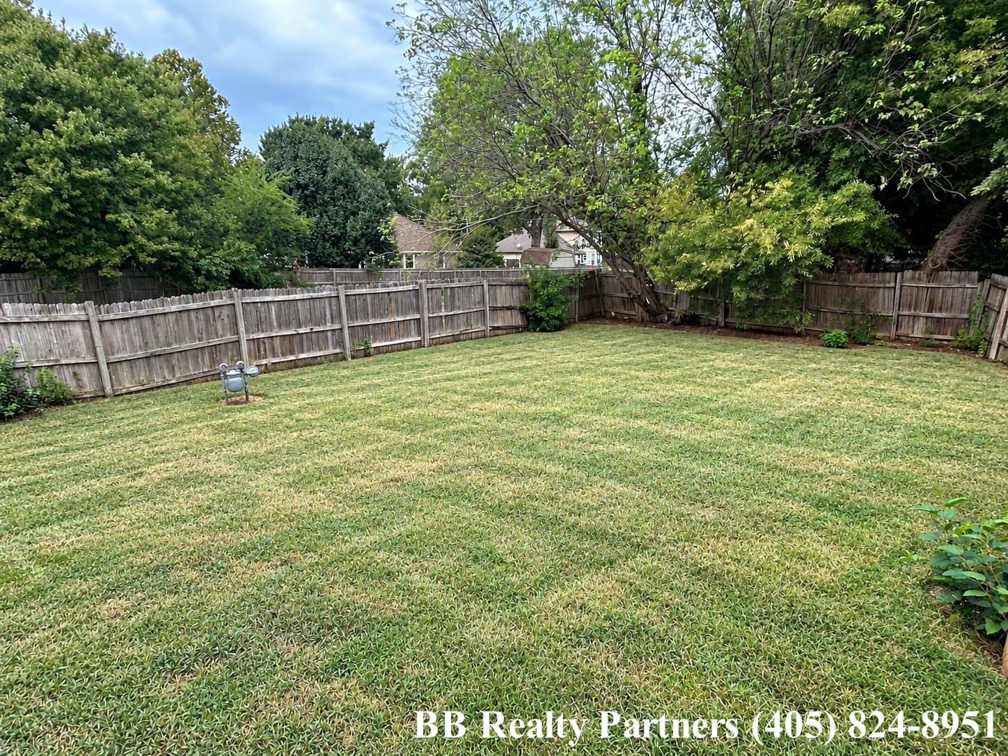 Broken Arrow House: 2902 S Juniper Ave
