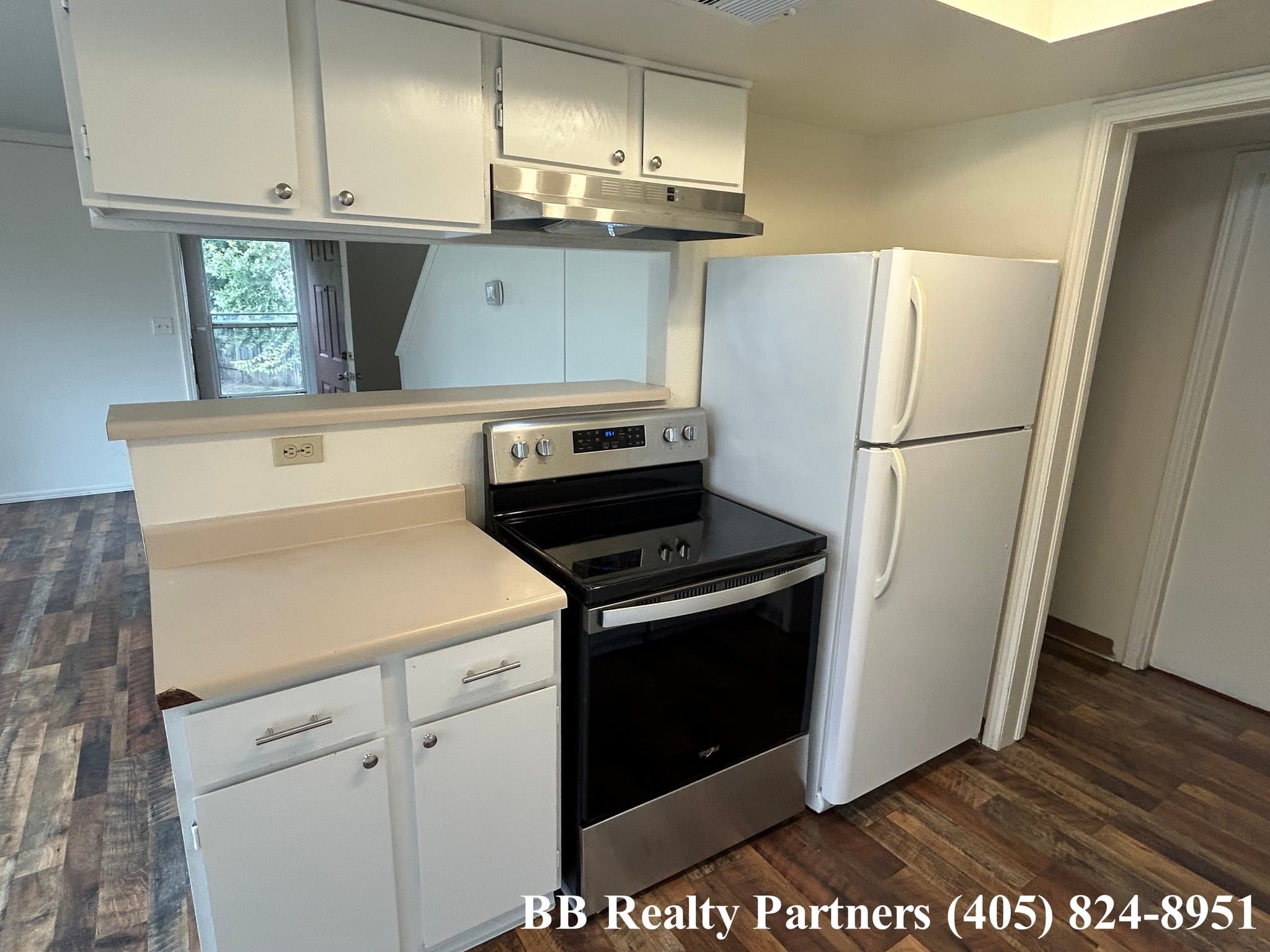 Broken Arrow House: 2902 S Juniper Ave