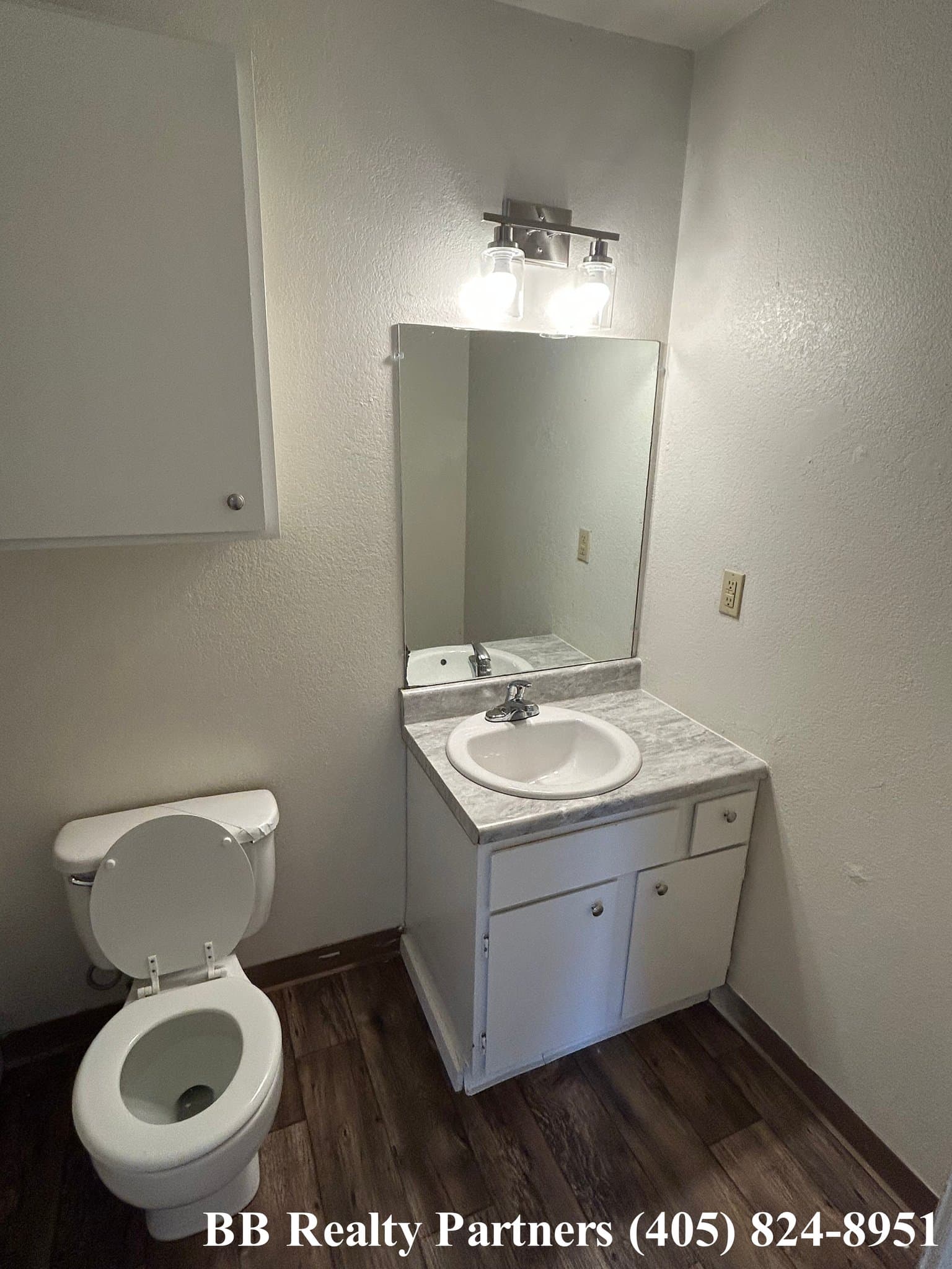 Broken Arrow House: 2902 S Juniper Ave