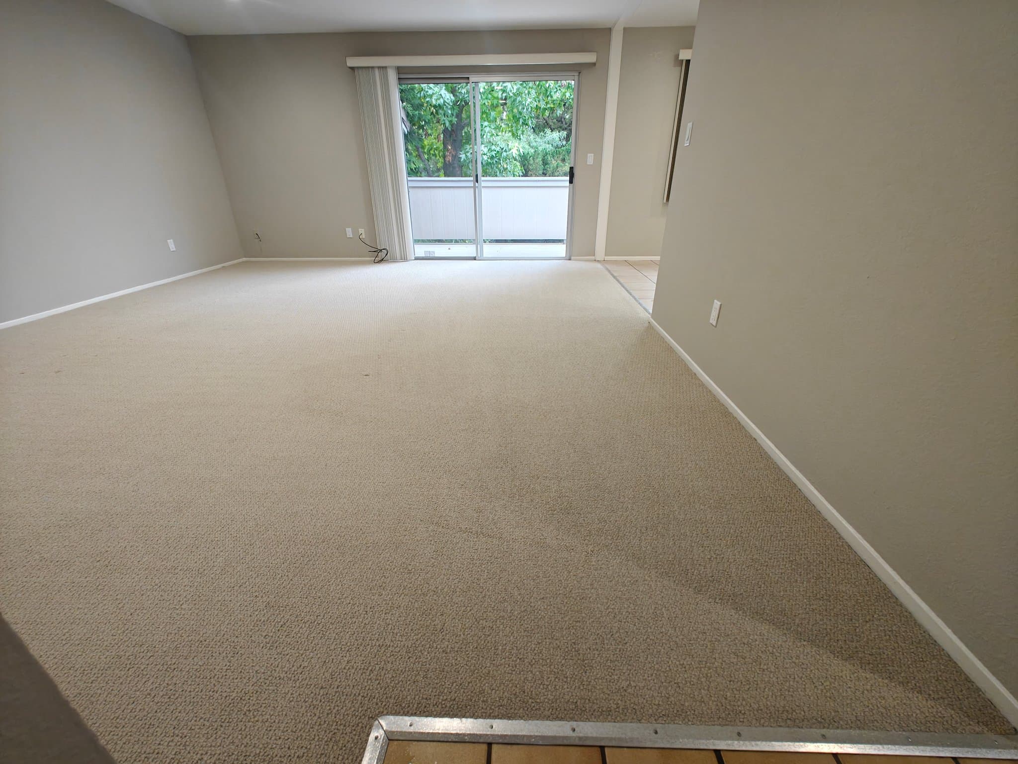 Concord Apartment: 1079 Mohr Ln