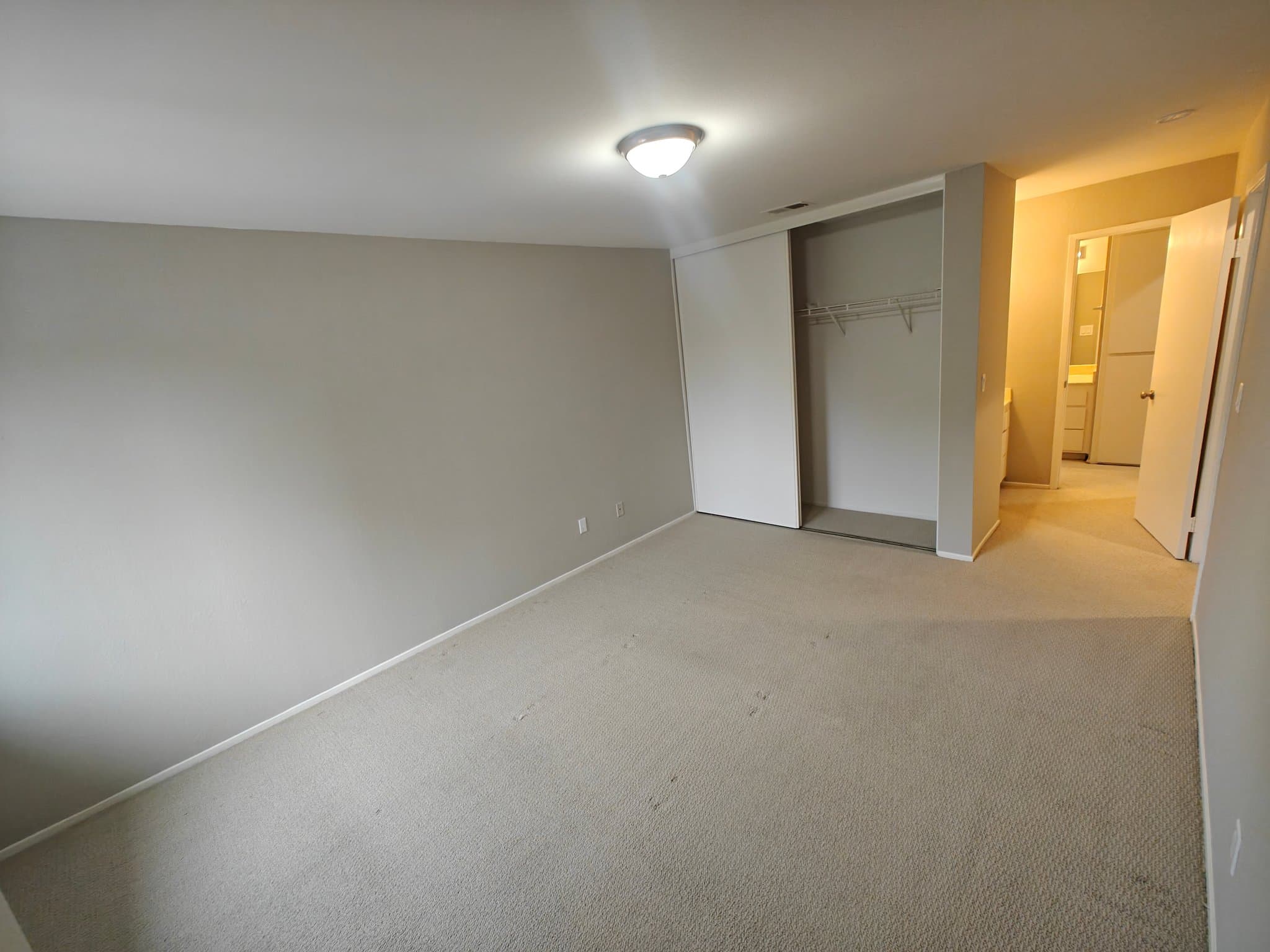 Concord Apartment: 1079 Mohr Ln