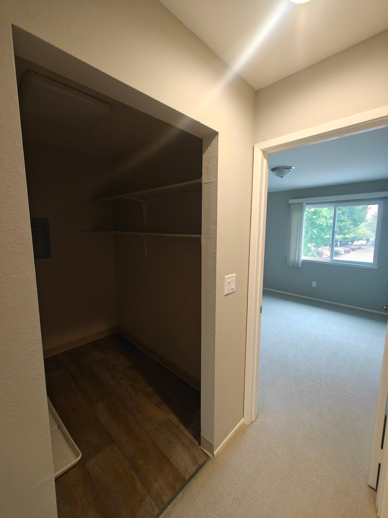 Concord Apartment: 1079 Mohr Ln