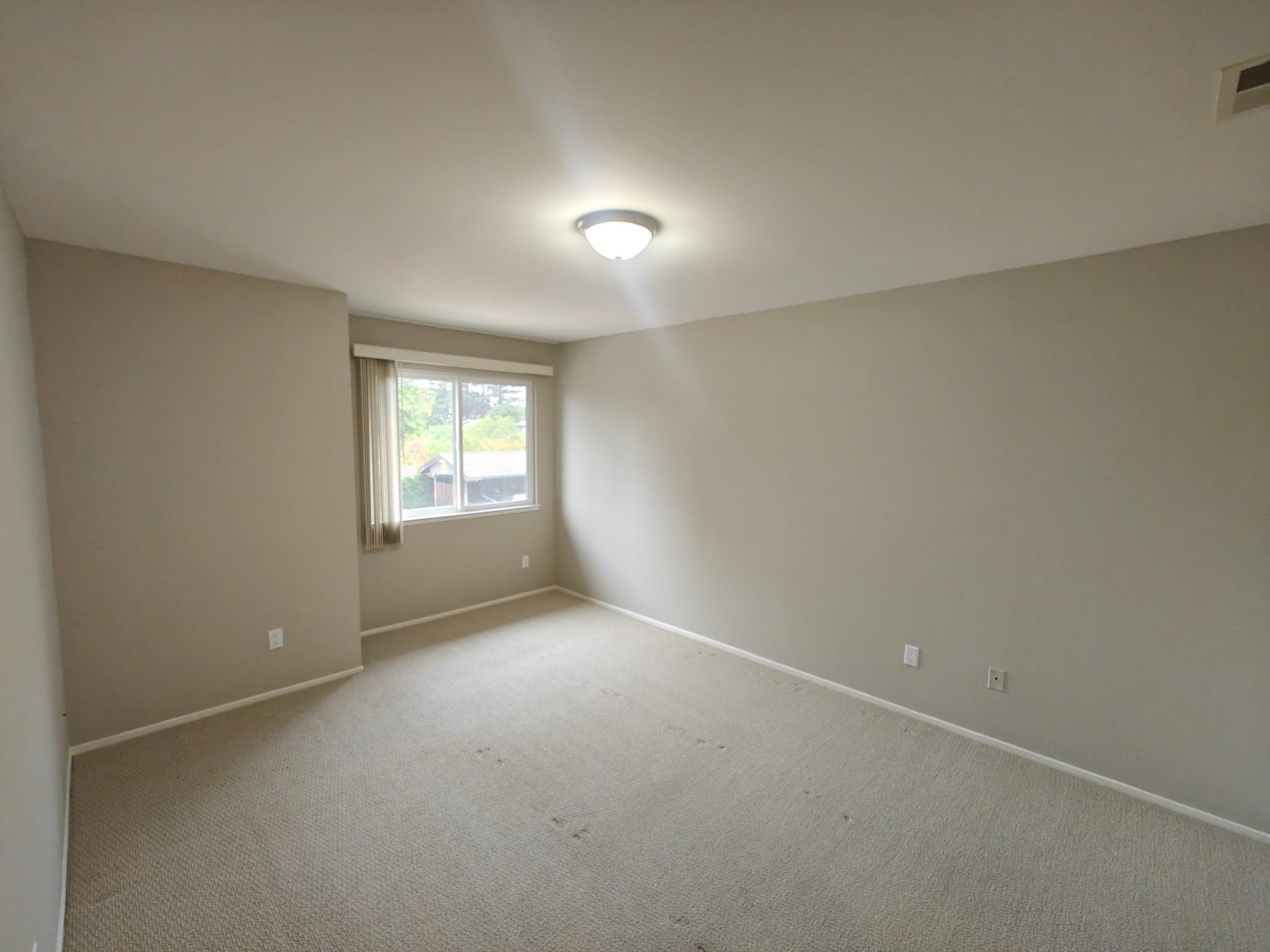 Concord Apartment: 1079 Mohr Ln