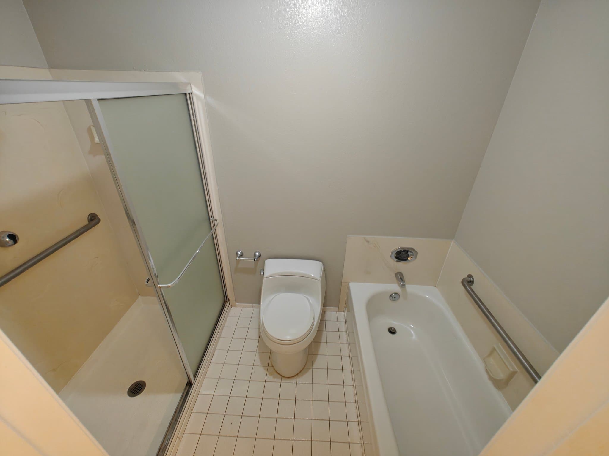 Concord Apartment: 1079 Mohr Ln