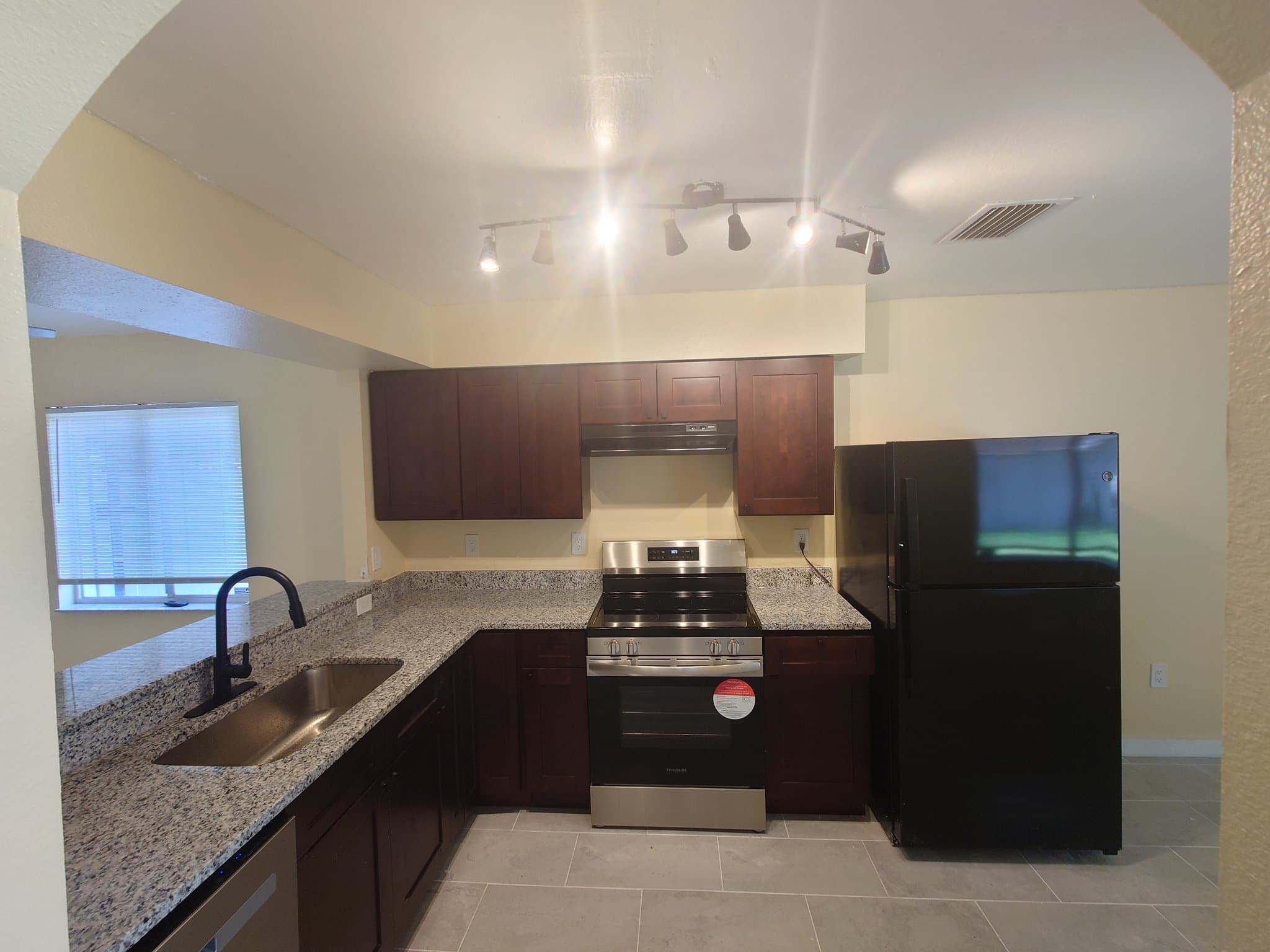 Plant City House: 403 Abigail Road