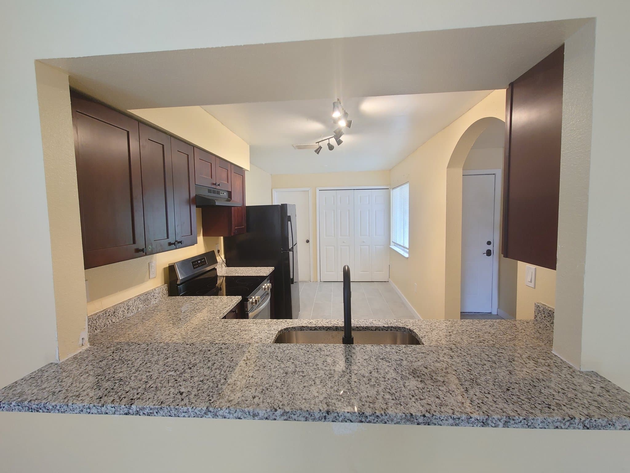 Plant City House: 403 Abigail Road