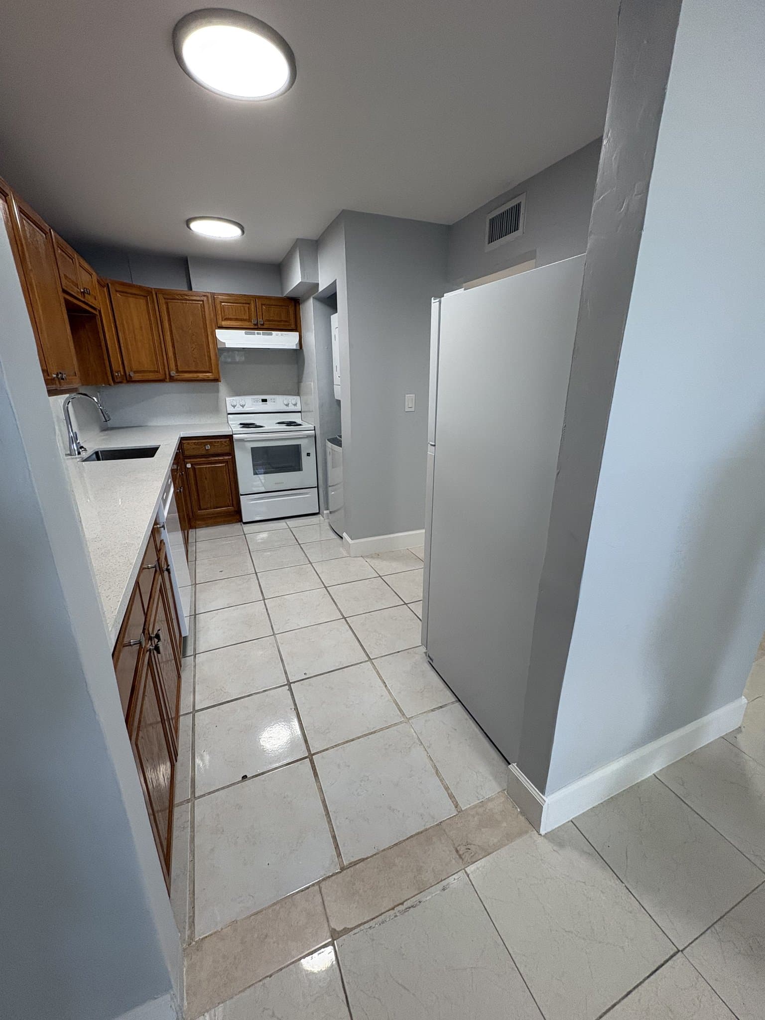 hialeah gardens Condo: 10080 nw. 80 ct
