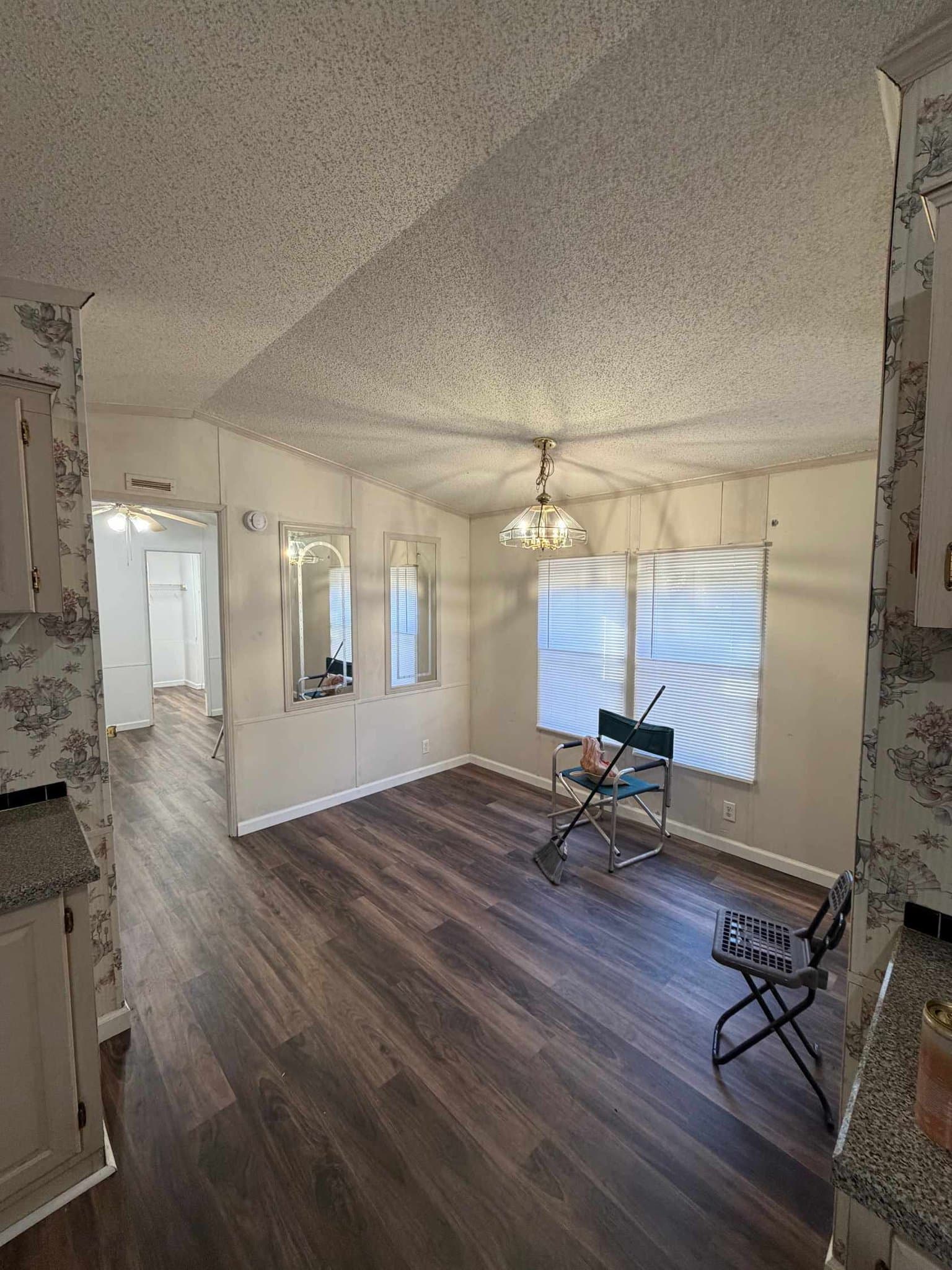 Ragland House: 261 Memory Lane