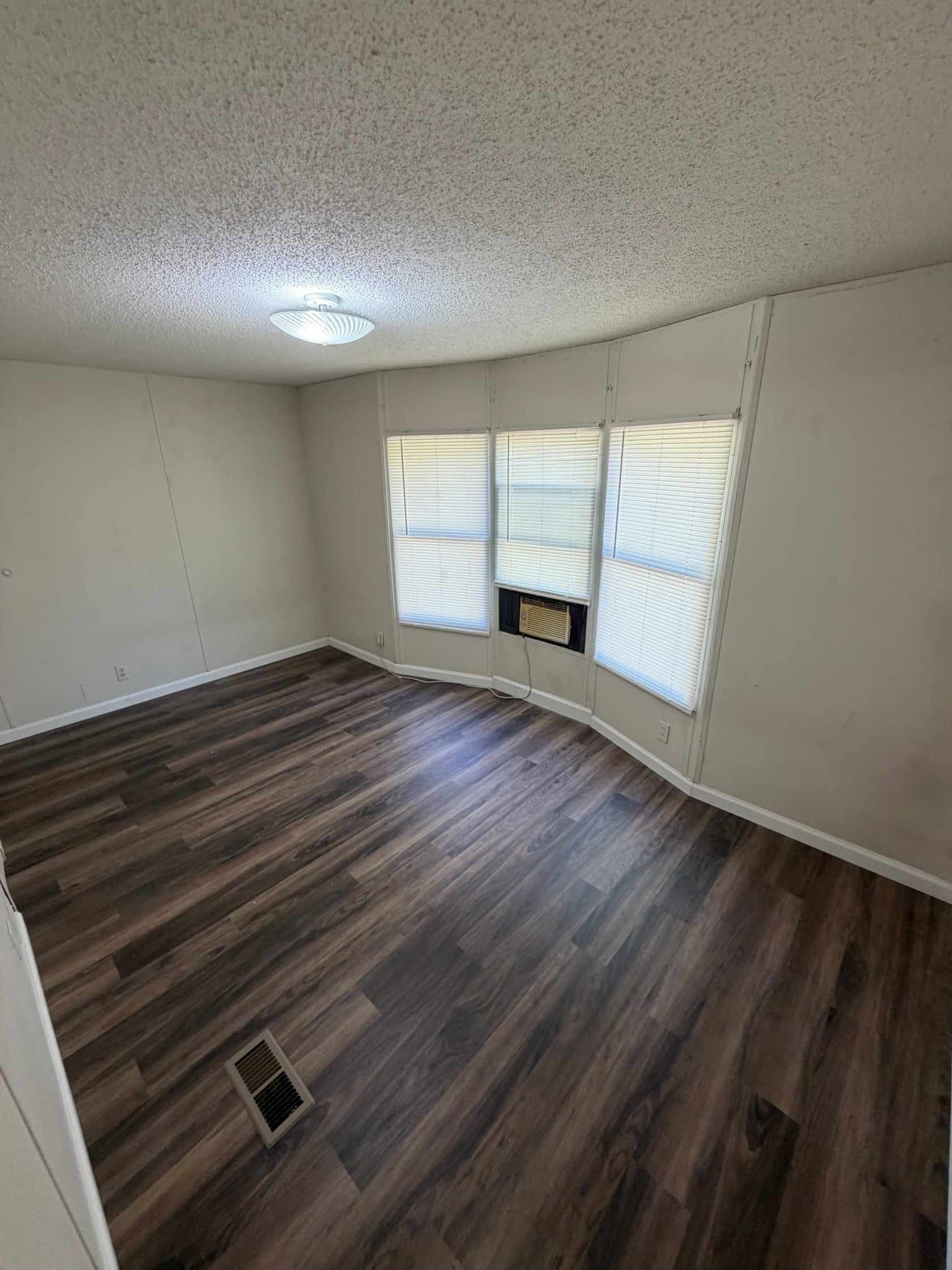 Ragland House: 261 Memory Lane