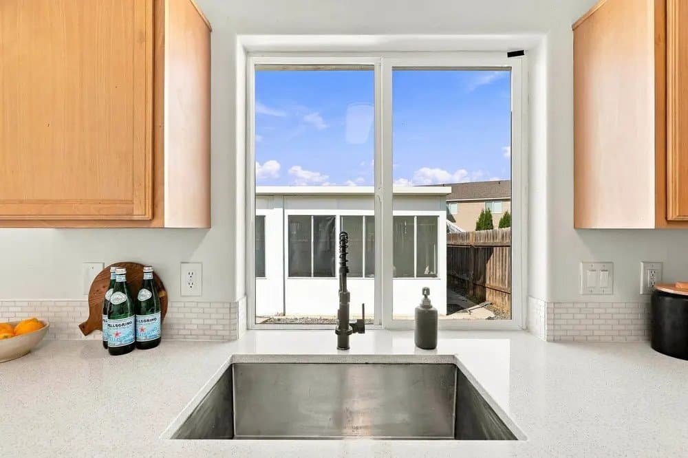 Airway Heights House: 10220 W 10th Ave