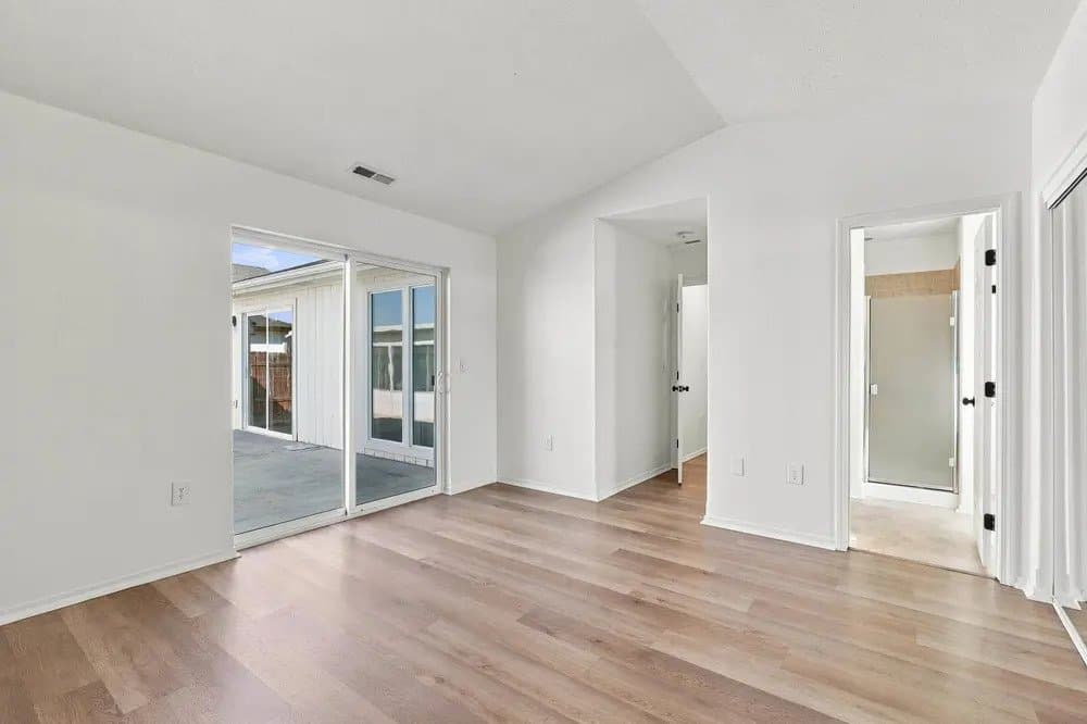 Airway Heights House: 10220 W 10th Ave