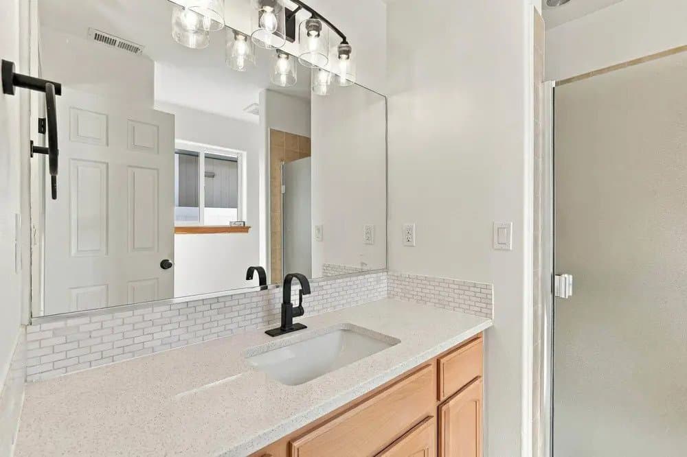 Airway Heights House: 10220 W 10th Ave