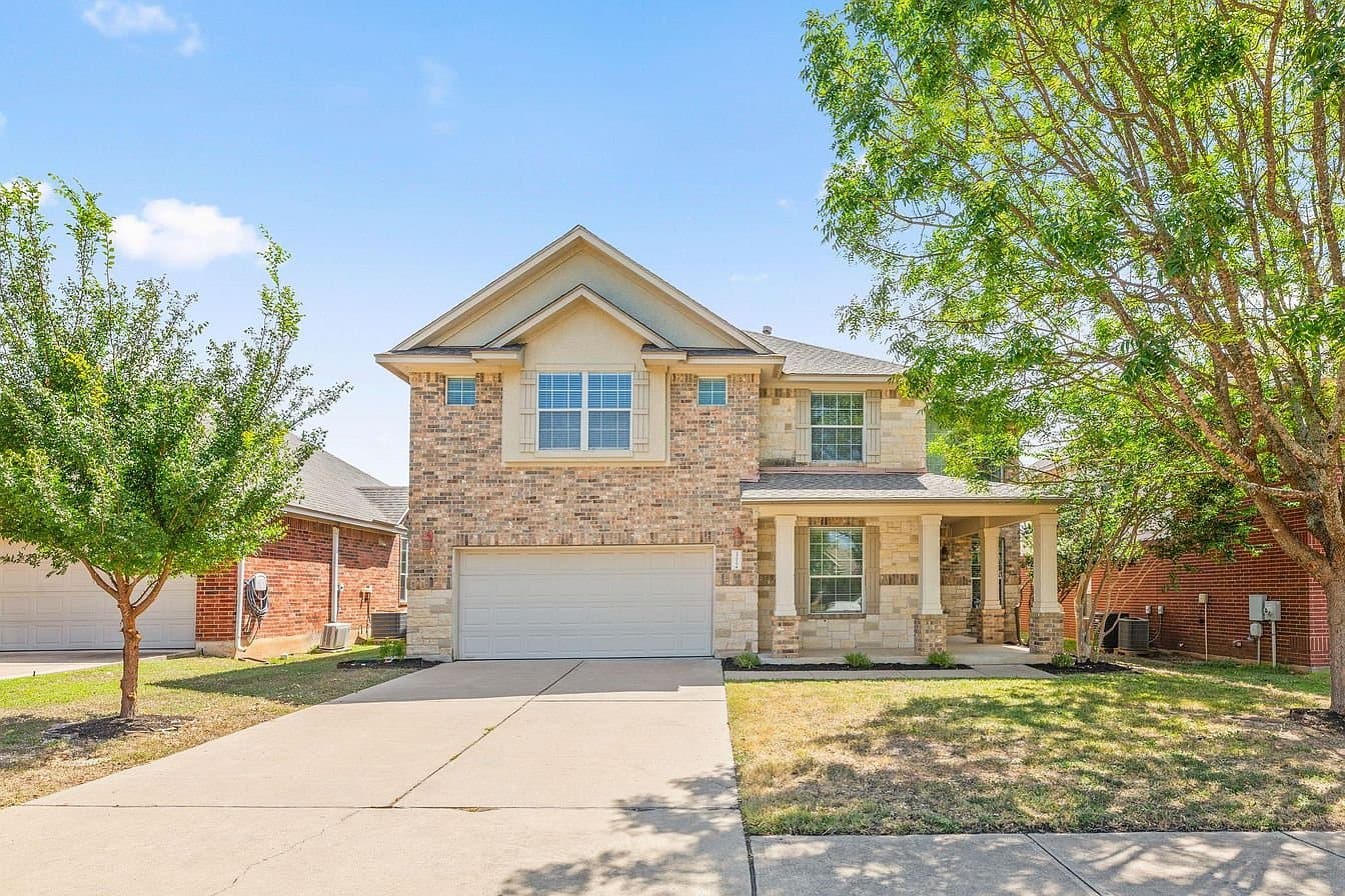 Austin House: 15616 Belfin Dr