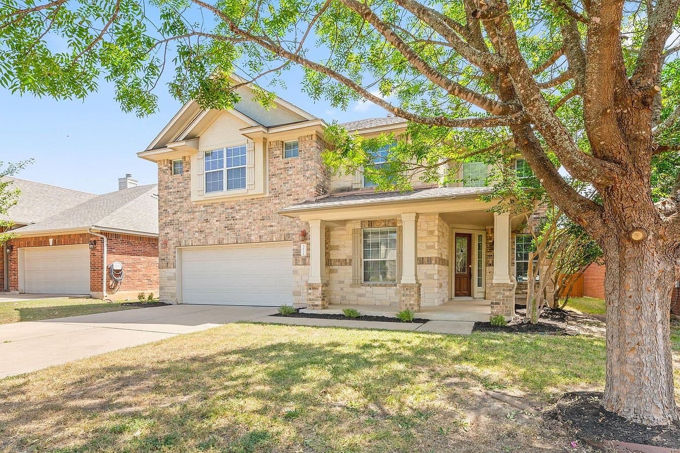 Austin House: 15616 Belfin Dr