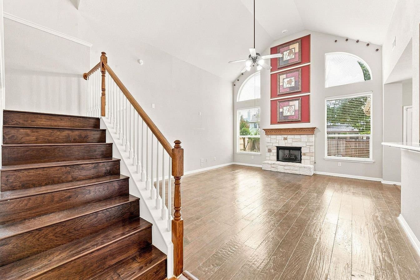 Austin House: 15616 Belfin Dr