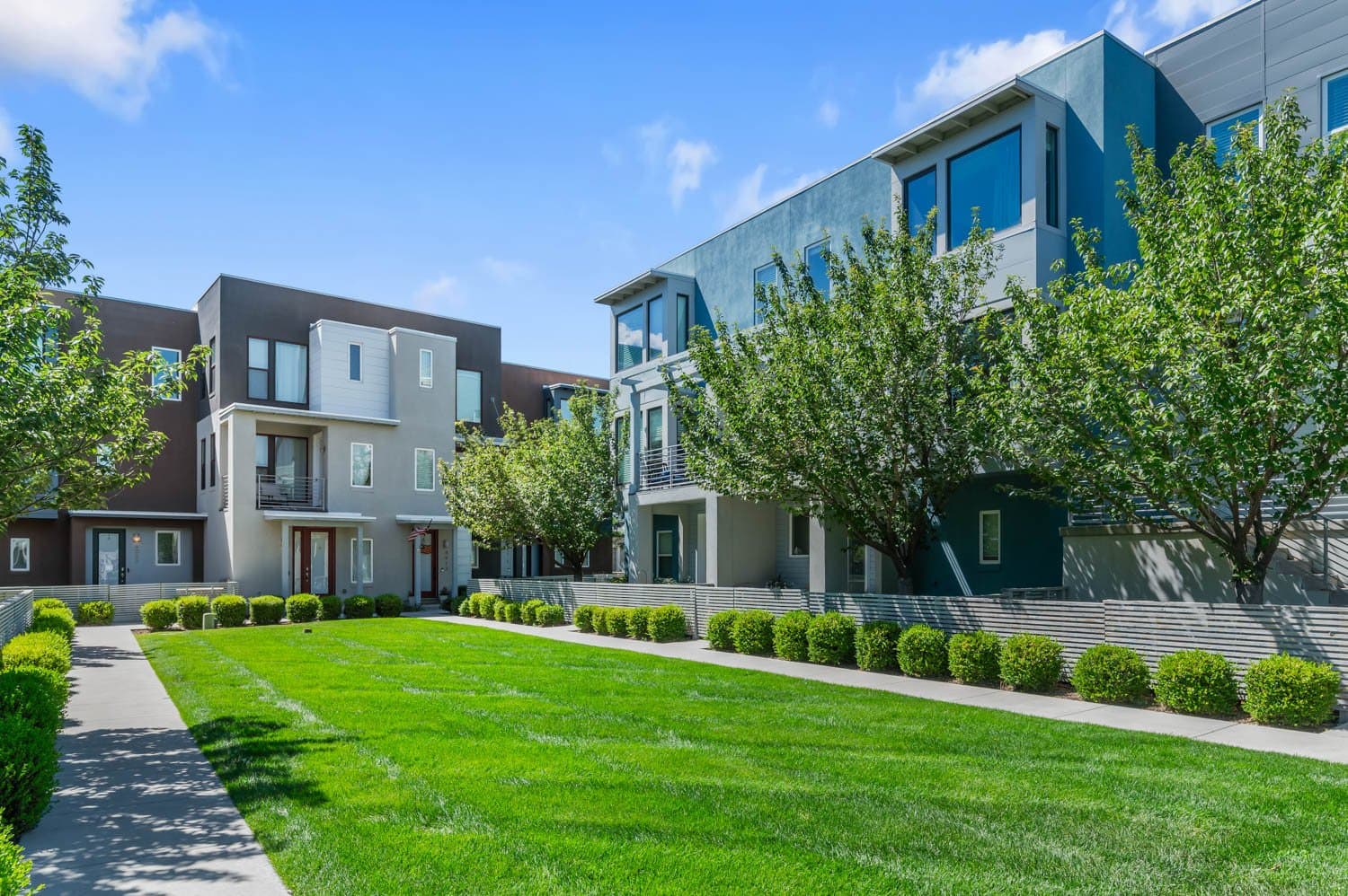 South Jordan Townhome: 4927 W Daybreak Pkwy