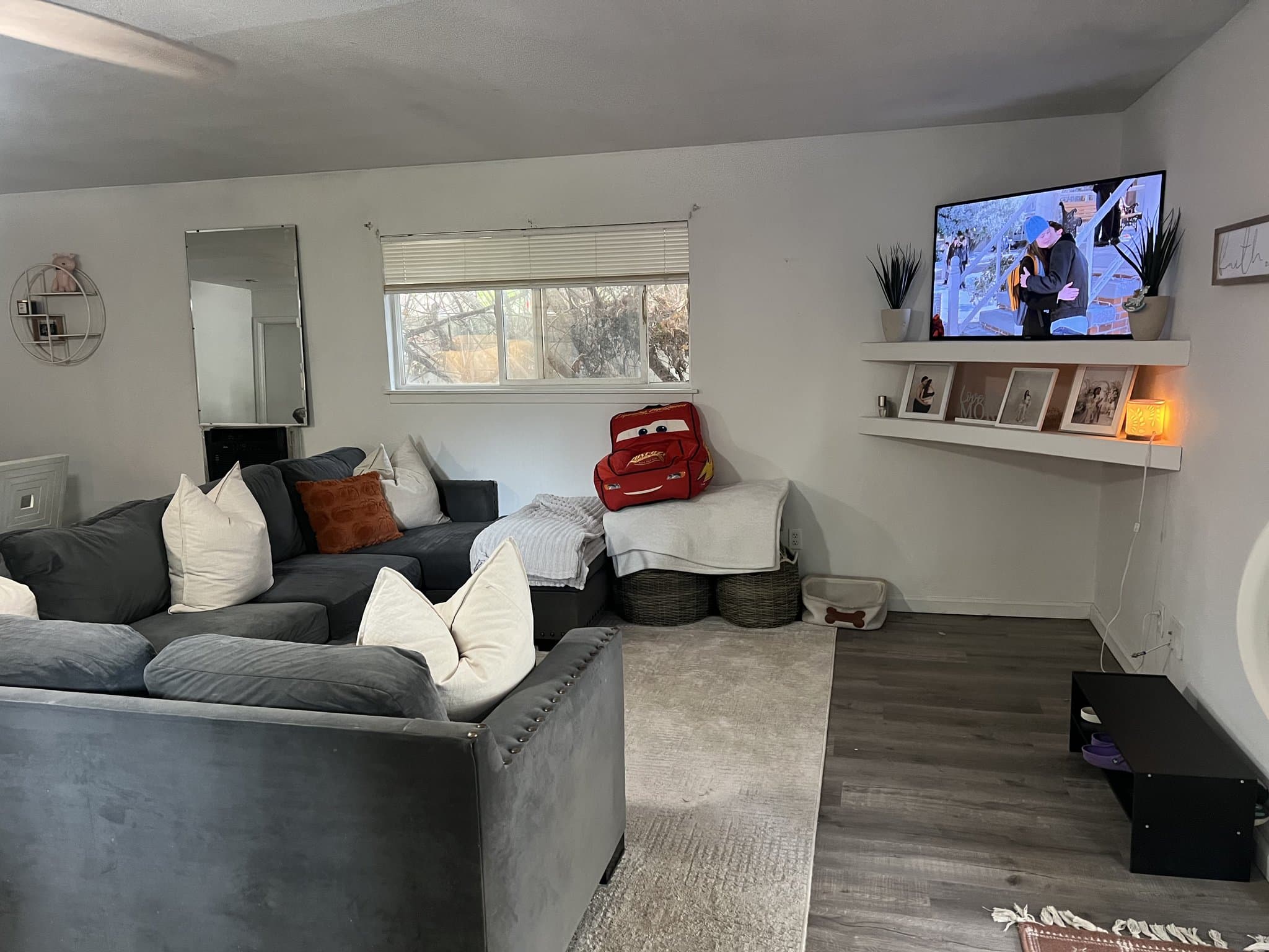 Sacramento House: 321 Bowman Ave