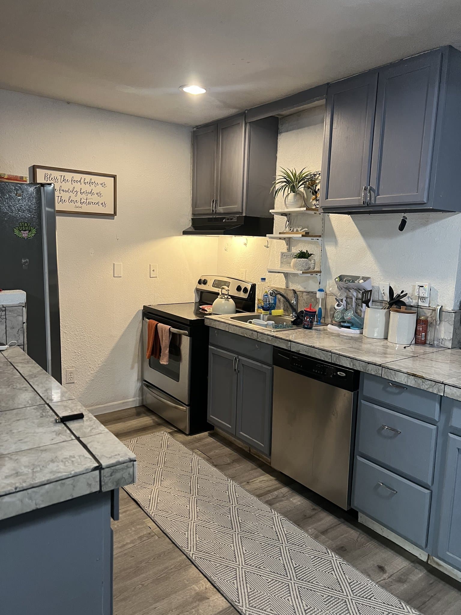 Sacramento House: 321 Bowman Ave