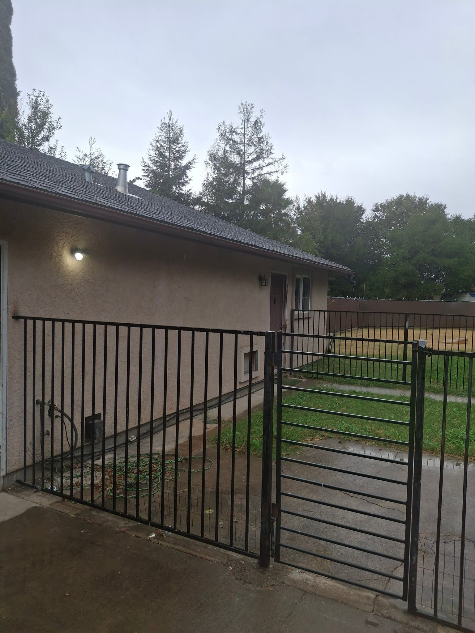 Sacramento House: 321 Bowman Ave