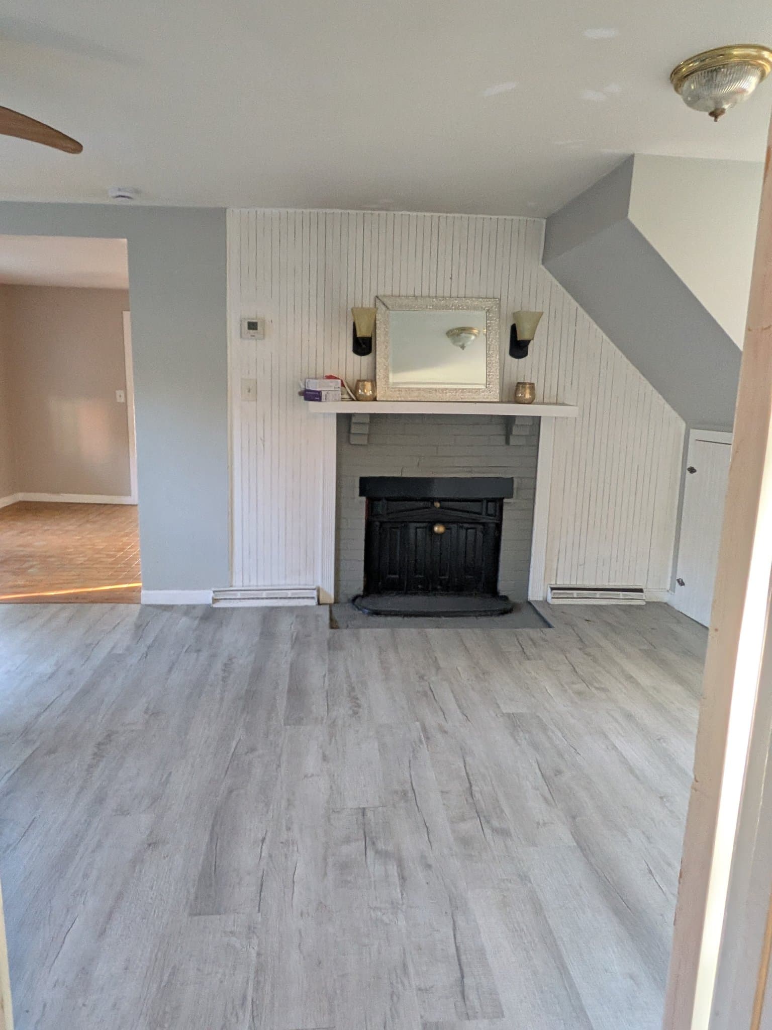 Warwick House: 70 Walton Ave