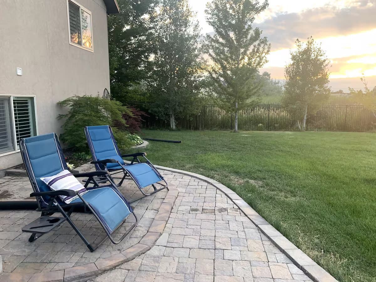 Farmington House: 246 Limousine Ct
