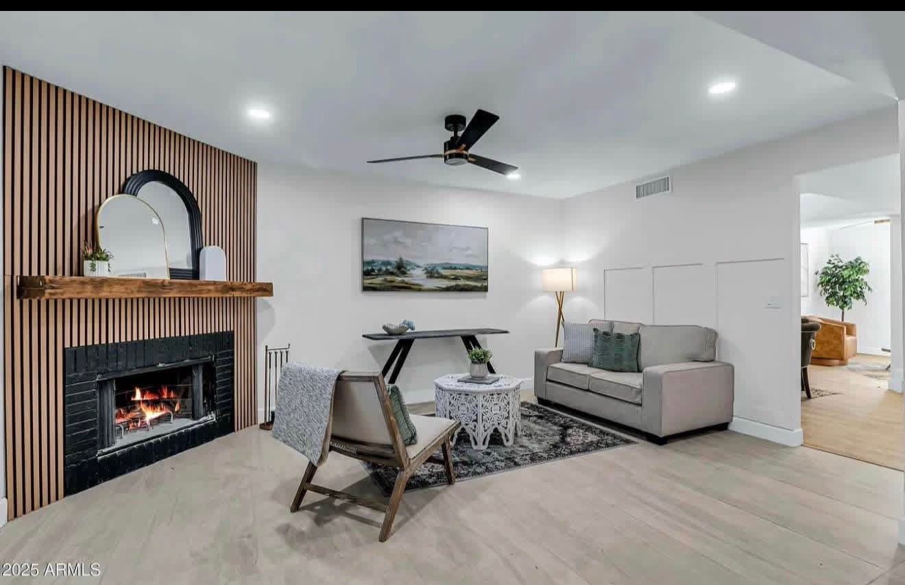 Gilbert Townhome: 170 E Guadalupe Rd