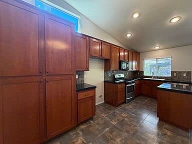 Rocklin House: 4758 Stuart St