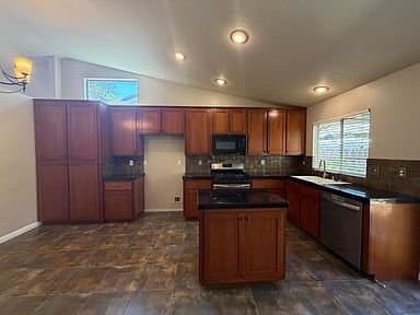 Rocklin House: 4758 Stuart St