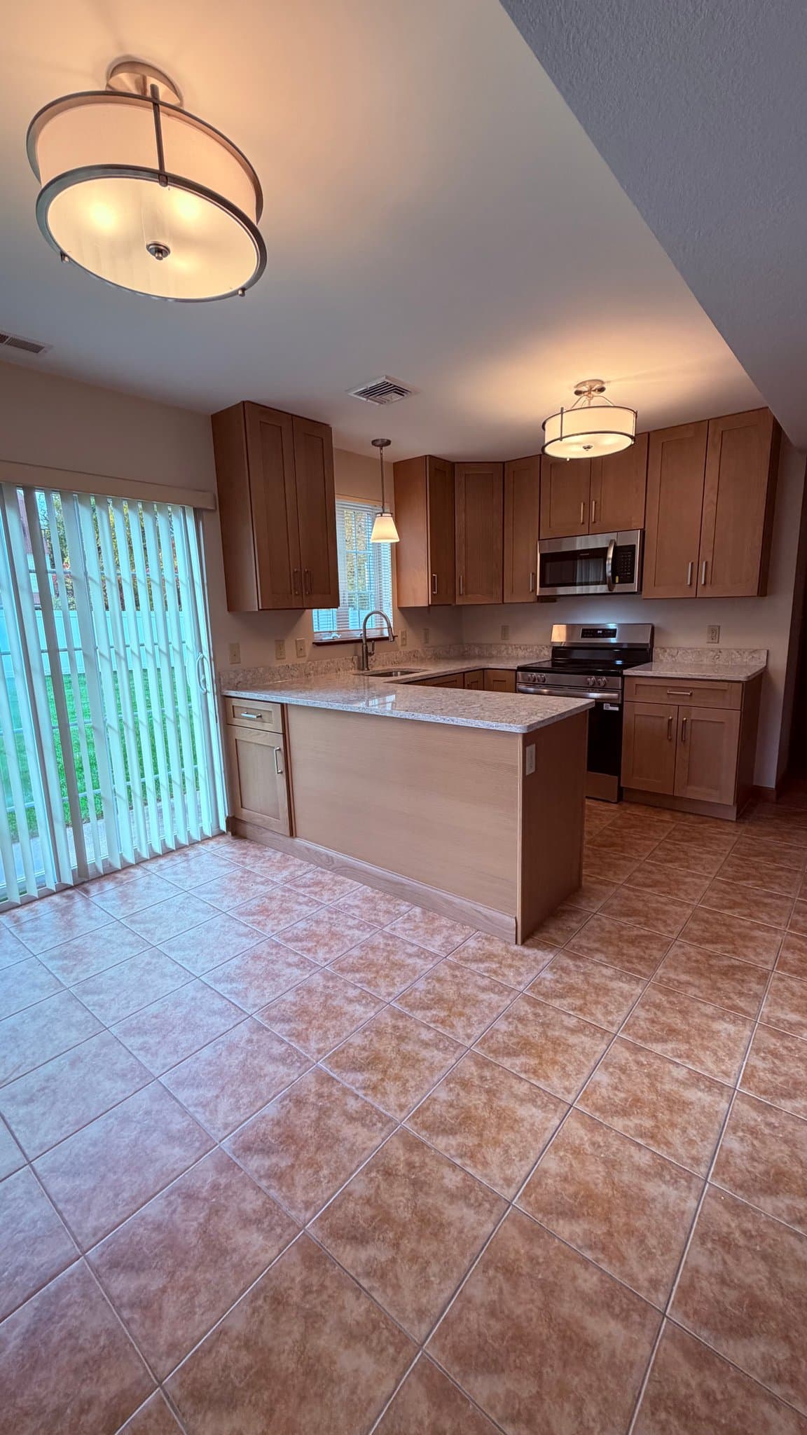 Westfield Multiplex: 683 Russell Rd