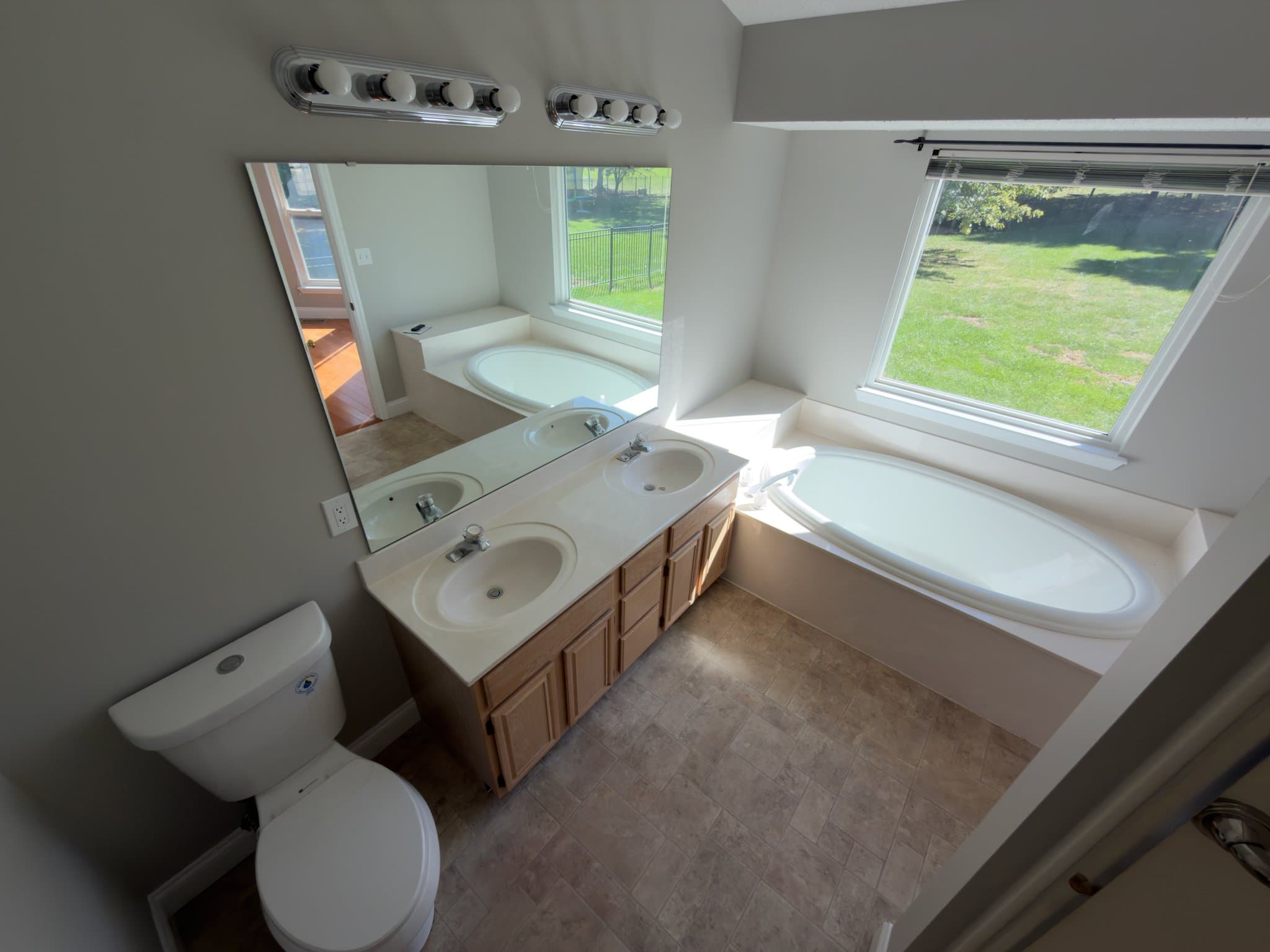 Saint Charles House: 1722 Doris Walter Ln