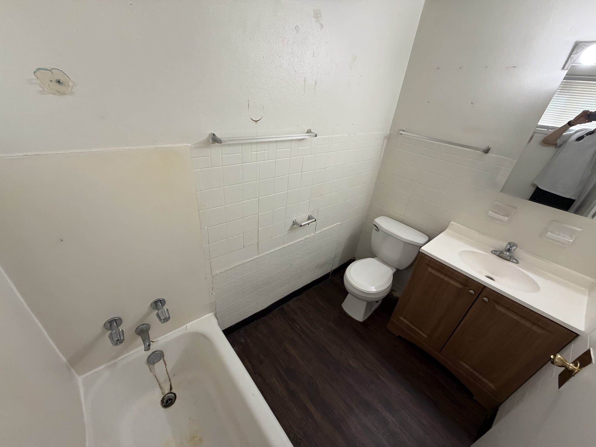 Saint Louis House: 6654 Bitteroot Ln