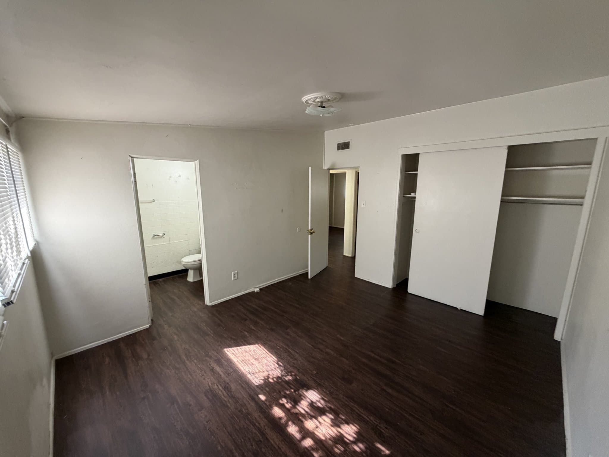Saint Louis House: 6654 Bitteroot Ln