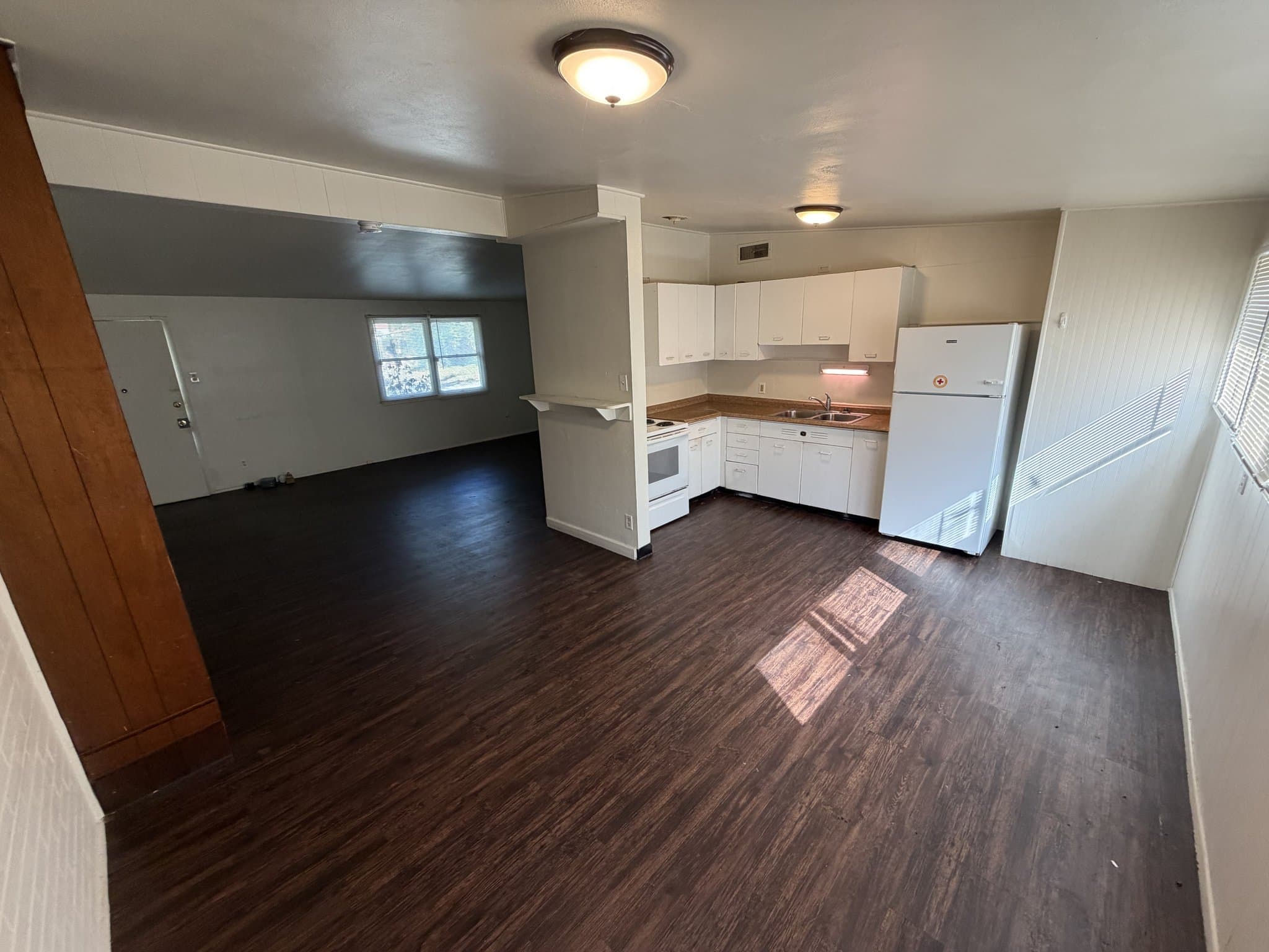 Saint Louis House: 6654 Bitteroot Ln