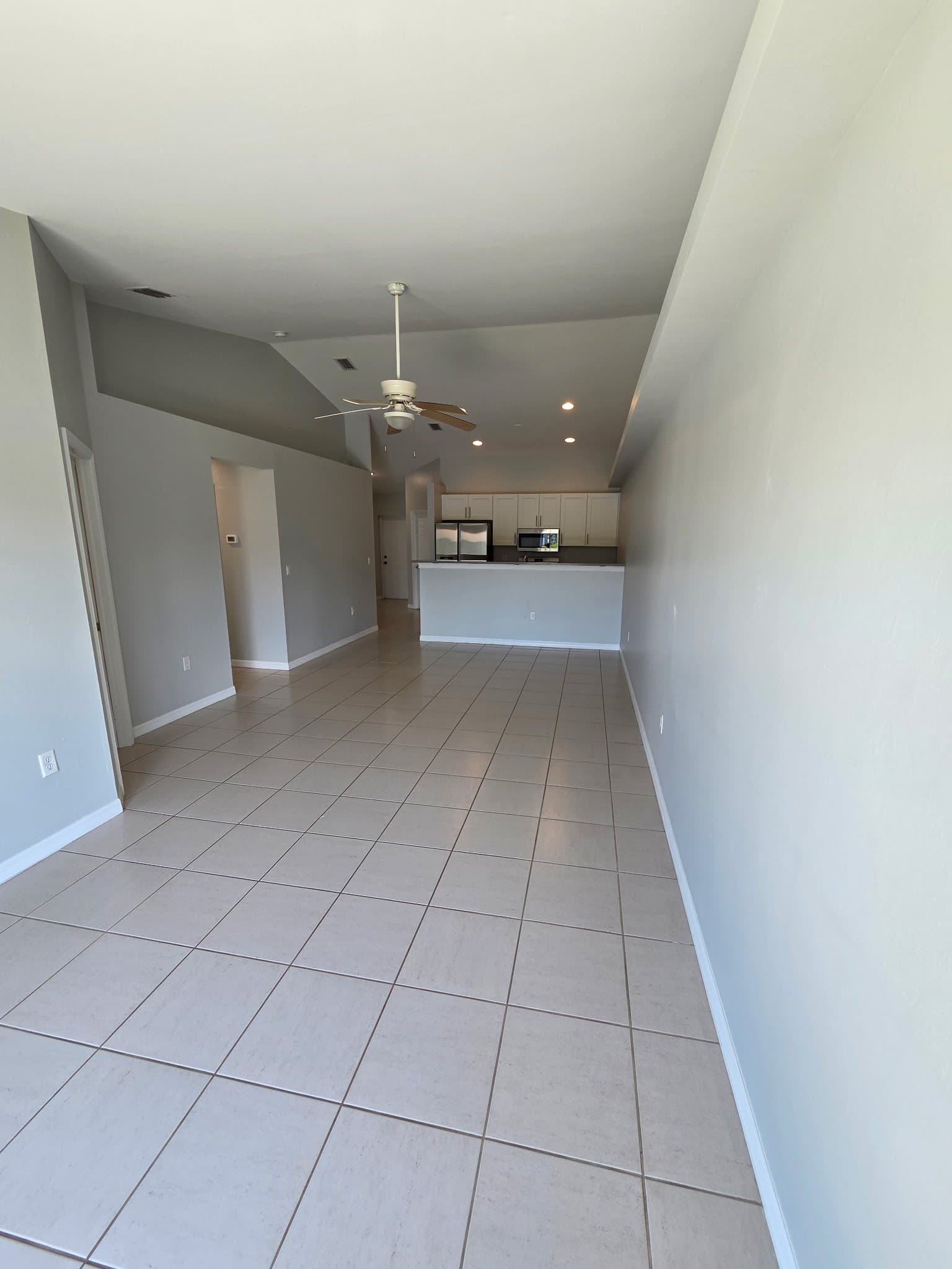 Cape Coral House: 610 SE 14th Ter