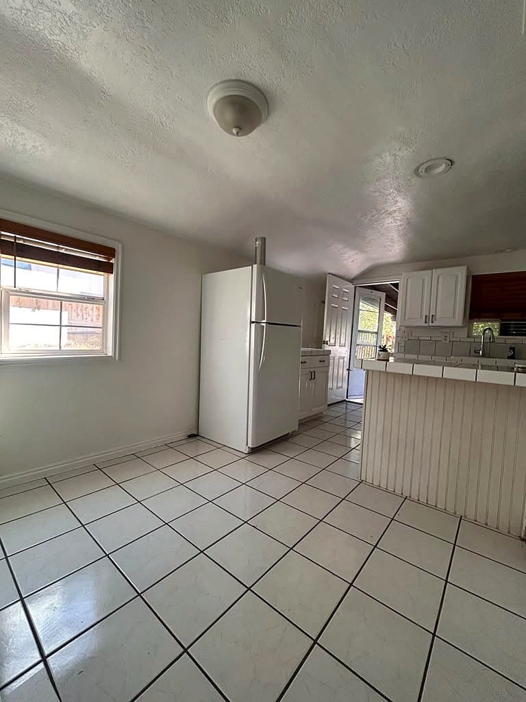 Pleasant Grove House: 90 N 200 E