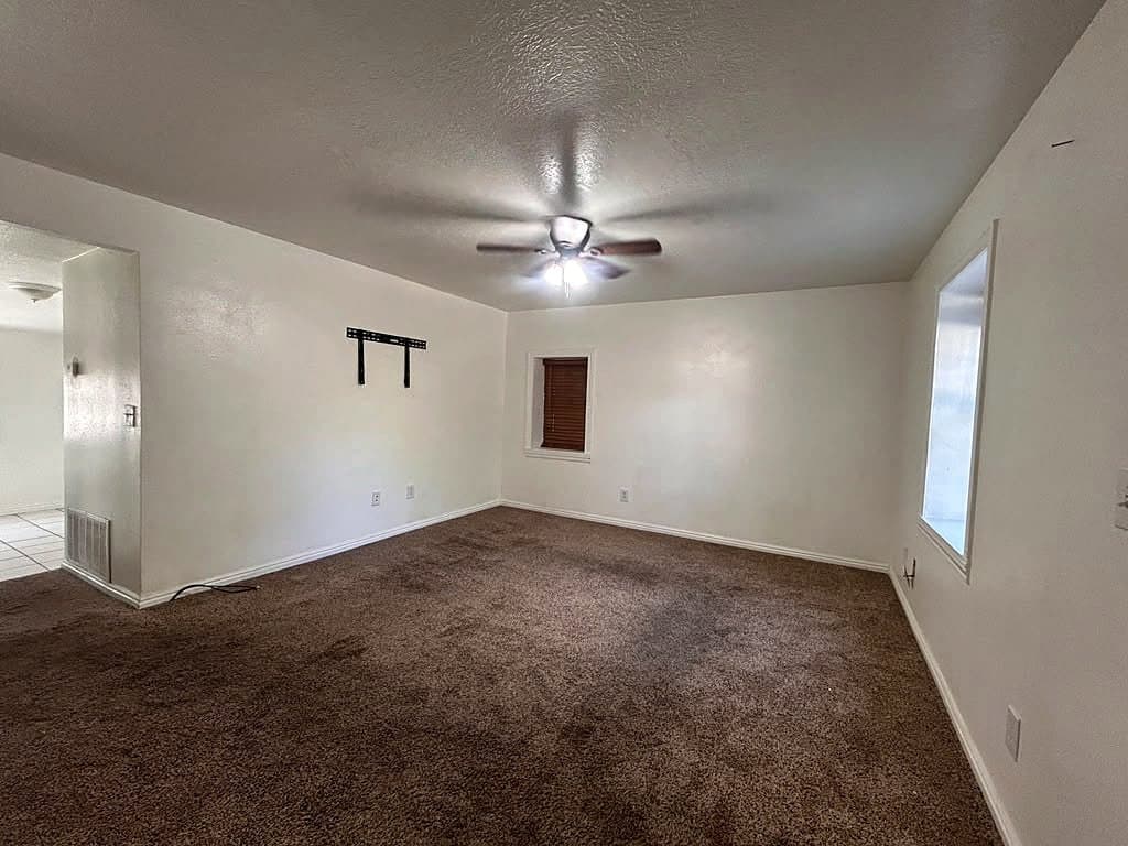 Pleasant Grove House: 90 N 200 E