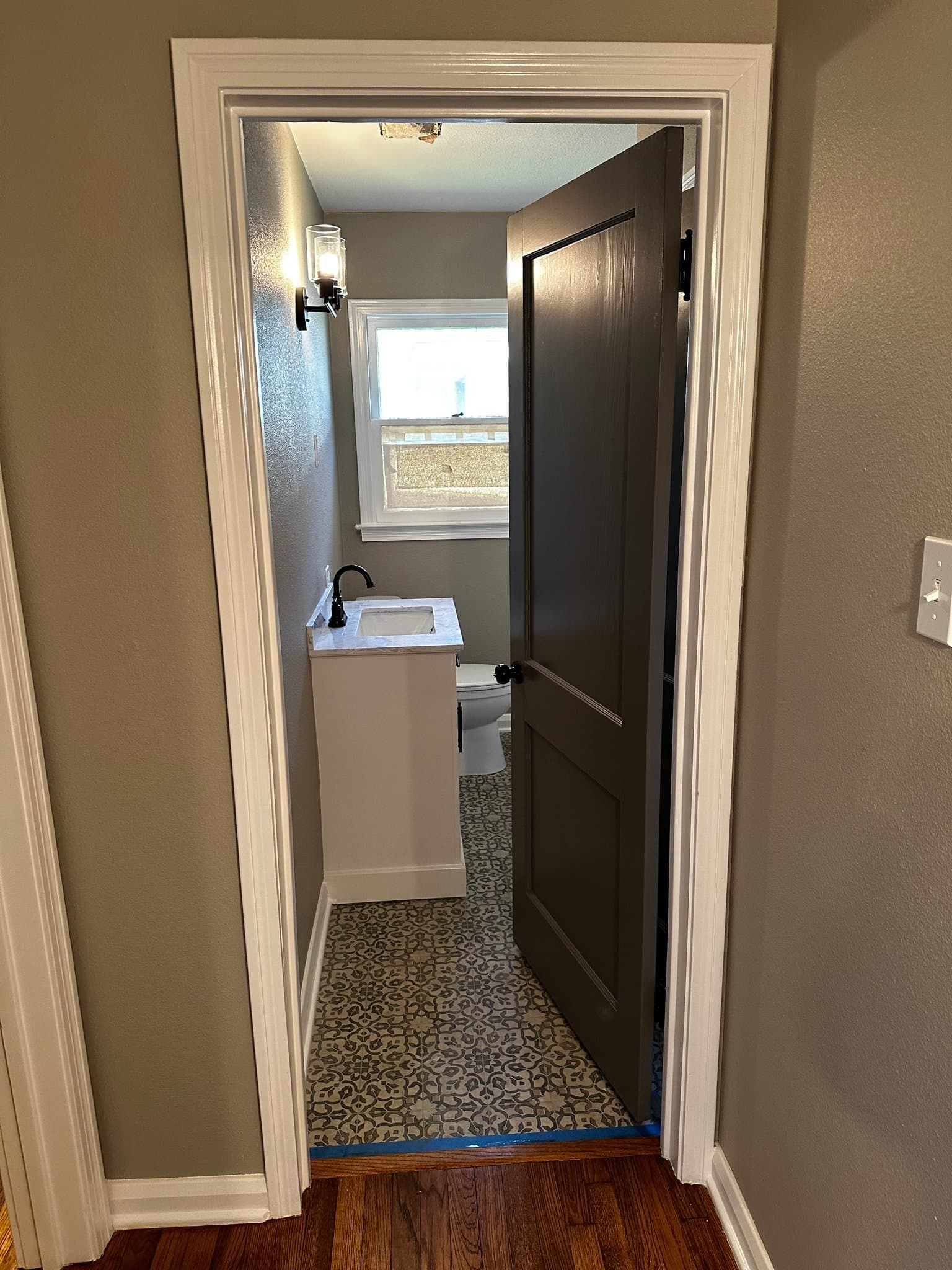 Groves House: 5209 Main Ave