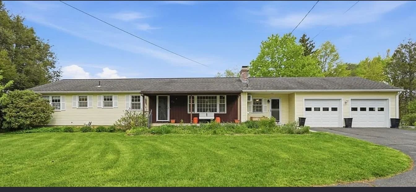 Hadley House: 73 N Maple St