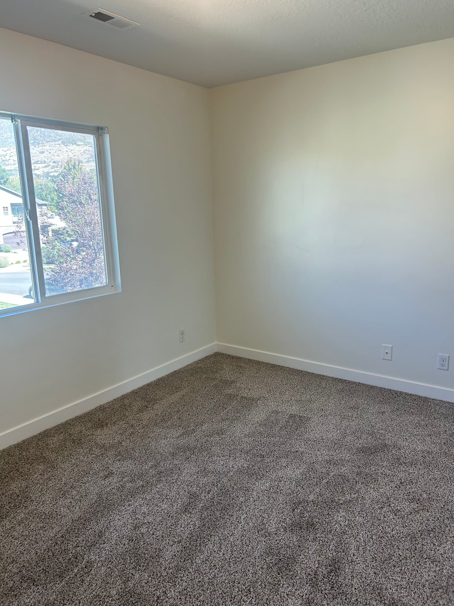 Centerville Single Room: 258 W 680 N